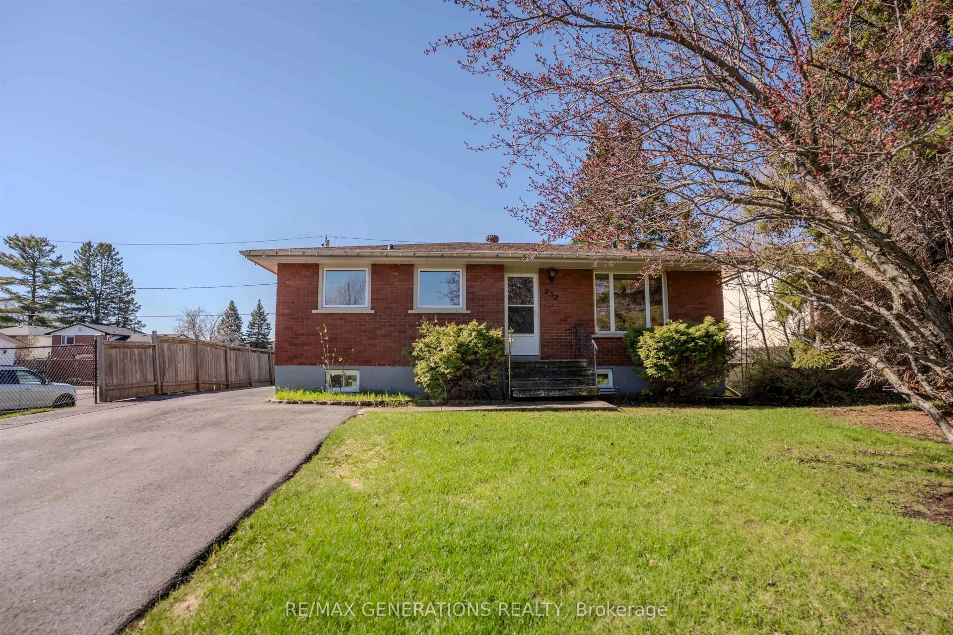 Photo 1 of 232 Kensington Drive, Thunder Bay, Northwood Park — HOMEH