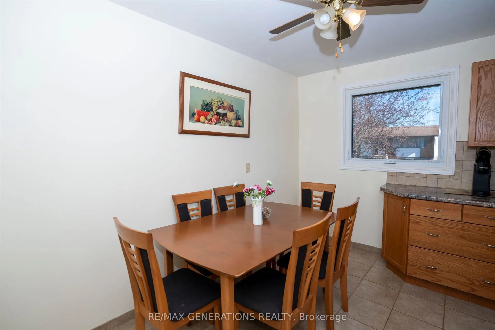 Photo 6 of 232 Kensington Drive, Thunder Bay, Northwood Park — HOMEH