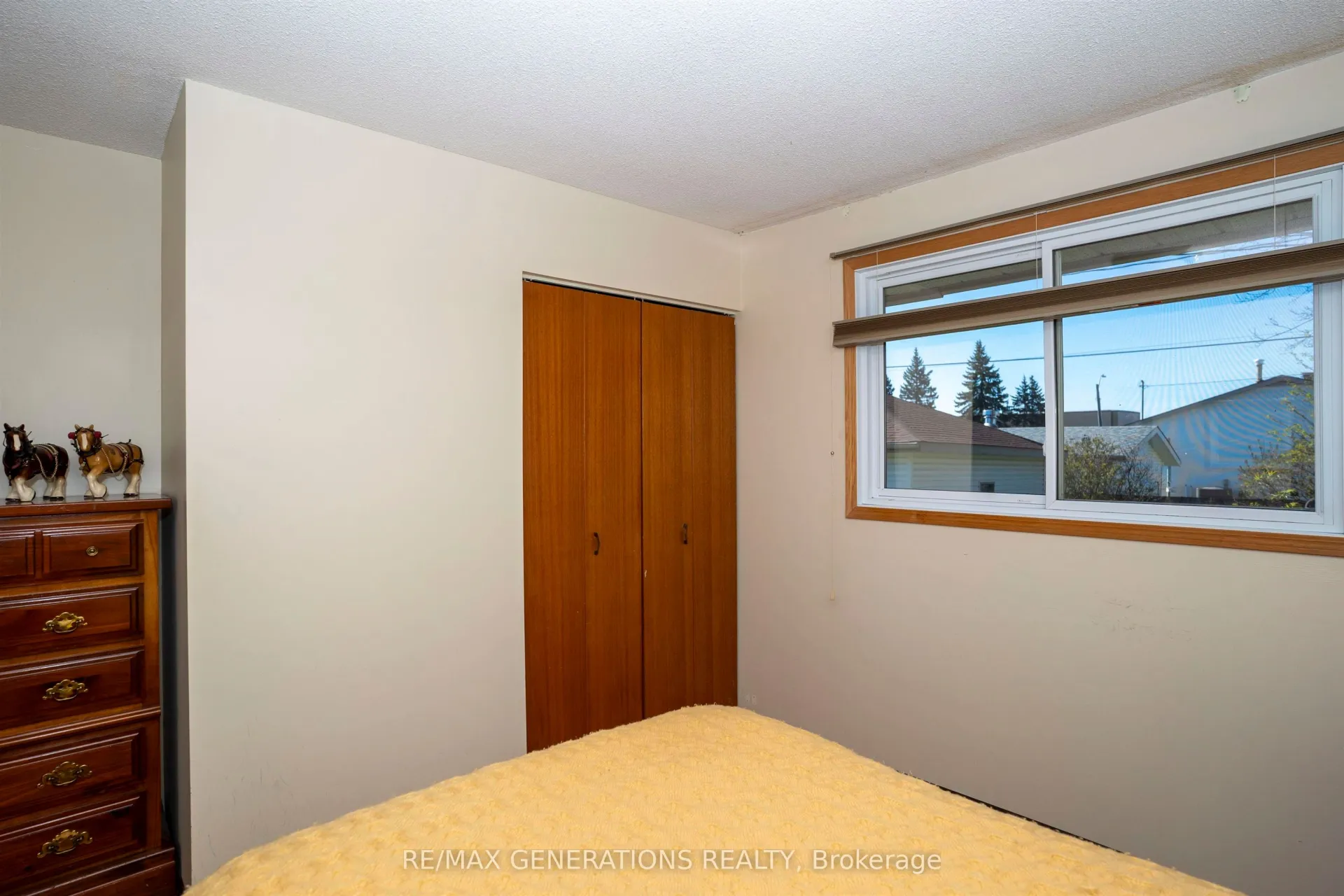 Photo 14 of 232 Kensington Drive, Thunder Bay, Northwood Park — HOMEH