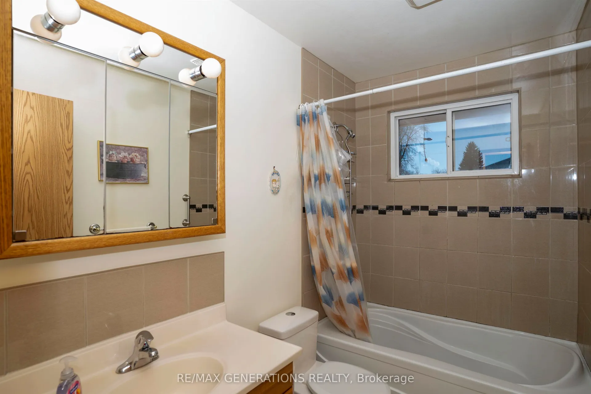 Photo 21 of 232 Kensington Drive, Thunder Bay, Northwood Park — HOMEH