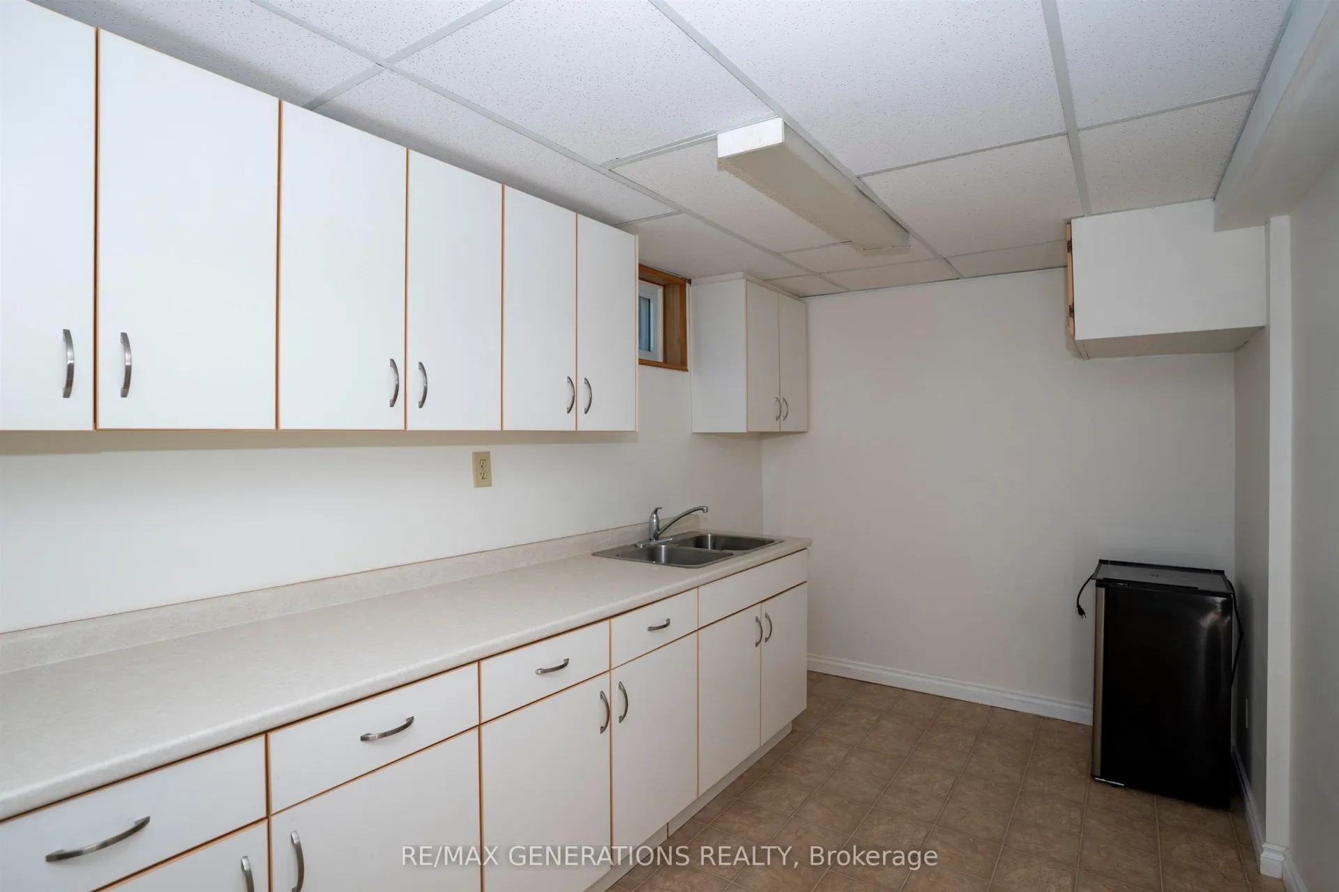 Photo 22 of 232 Kensington Drive, Thunder Bay, Northwood Park — HOMEH