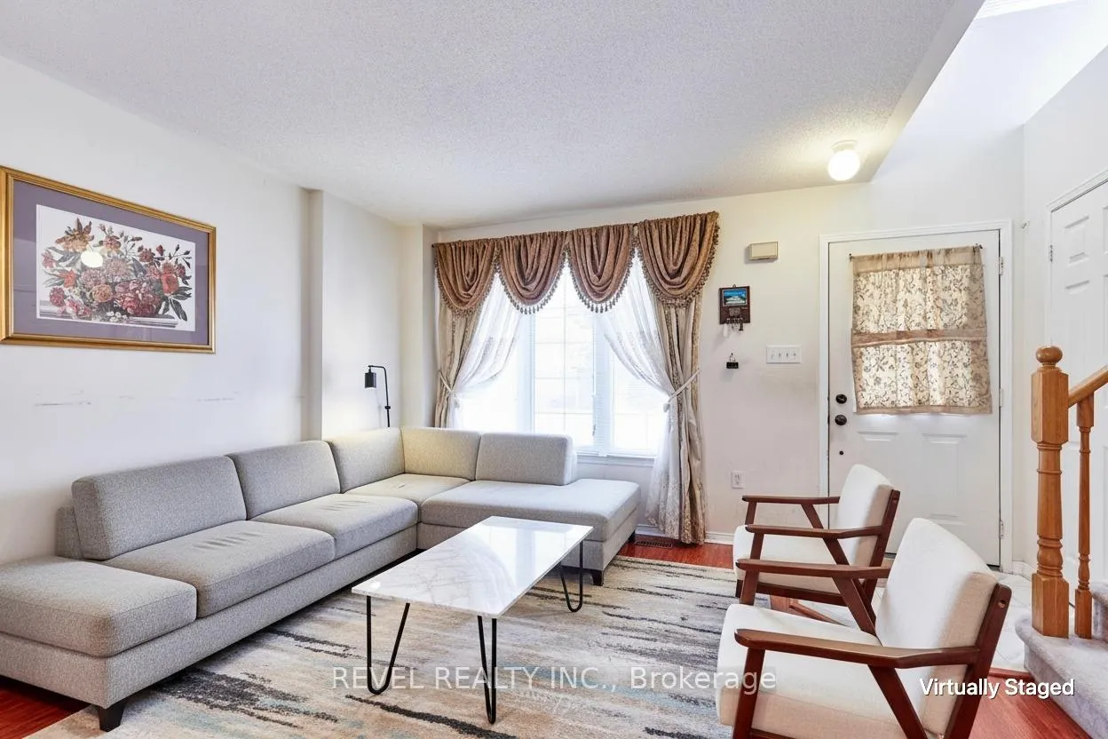 Photo 3 of 59 Moynahan Crescent, Ajax, South East — HOMEH