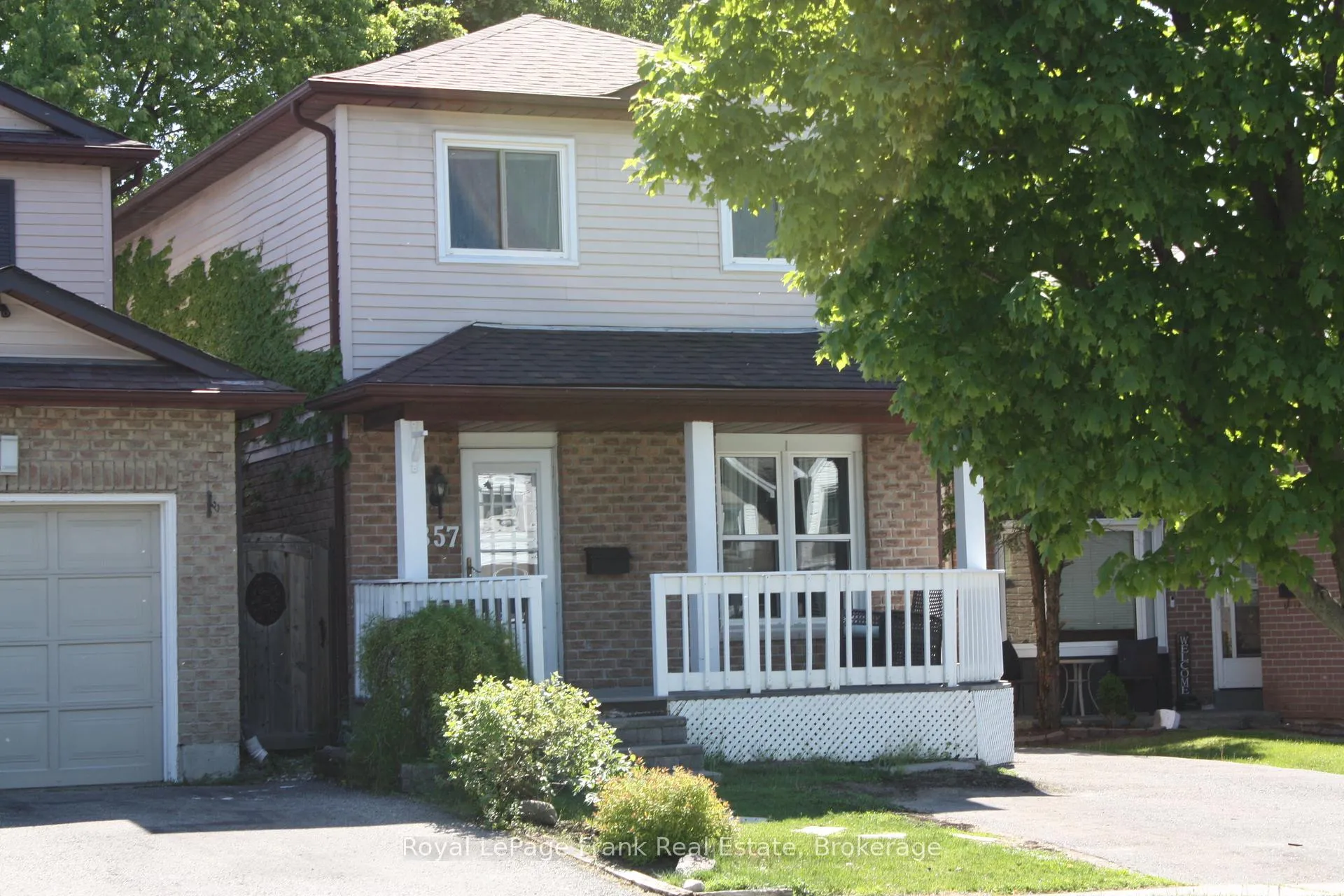 Photo 1 of 857 Attersley Drive, Oshawa, Pinecrest — HOMEH