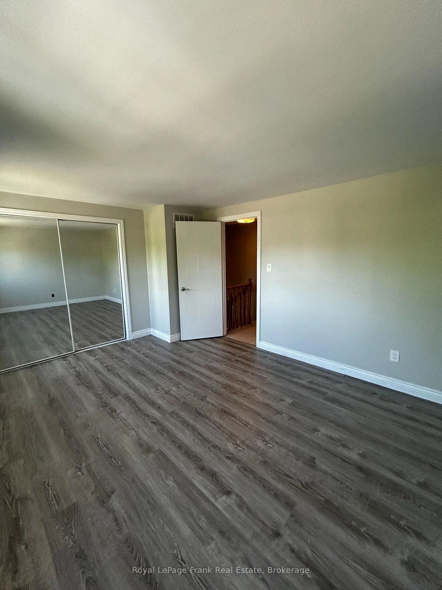 Photo 20 of 857 Attersley Drive, Oshawa, Pinecrest — HOMEH