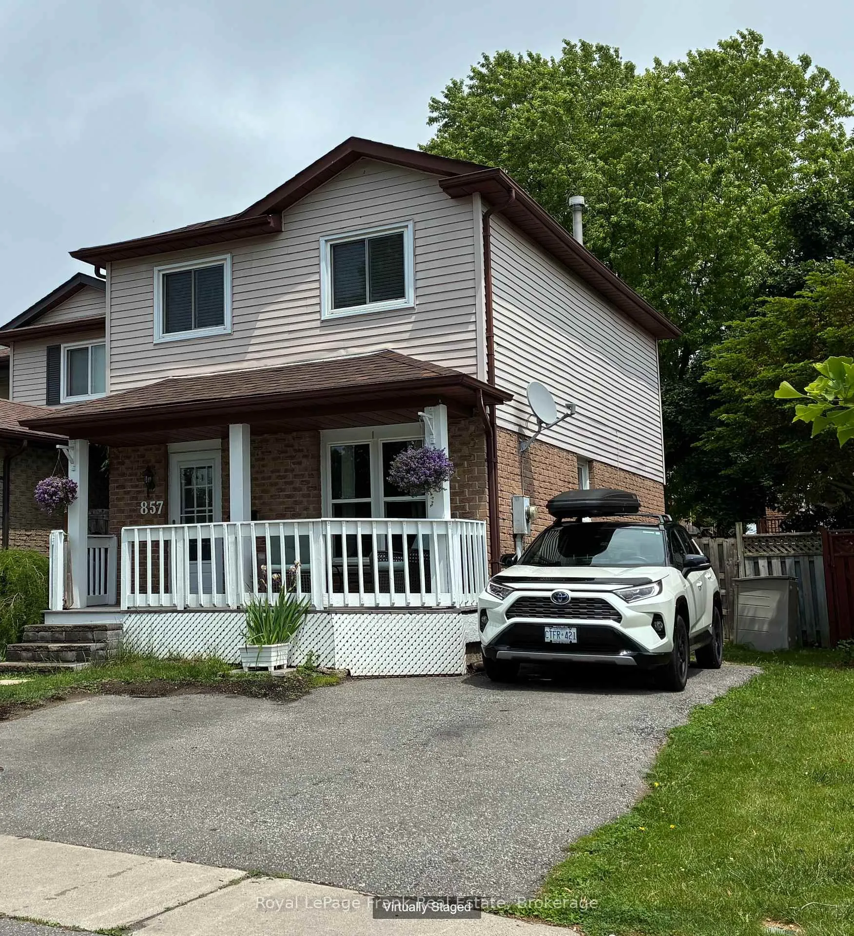 Photo 2 of 857 Attersley Drive, Oshawa, Pinecrest — HOMEH
