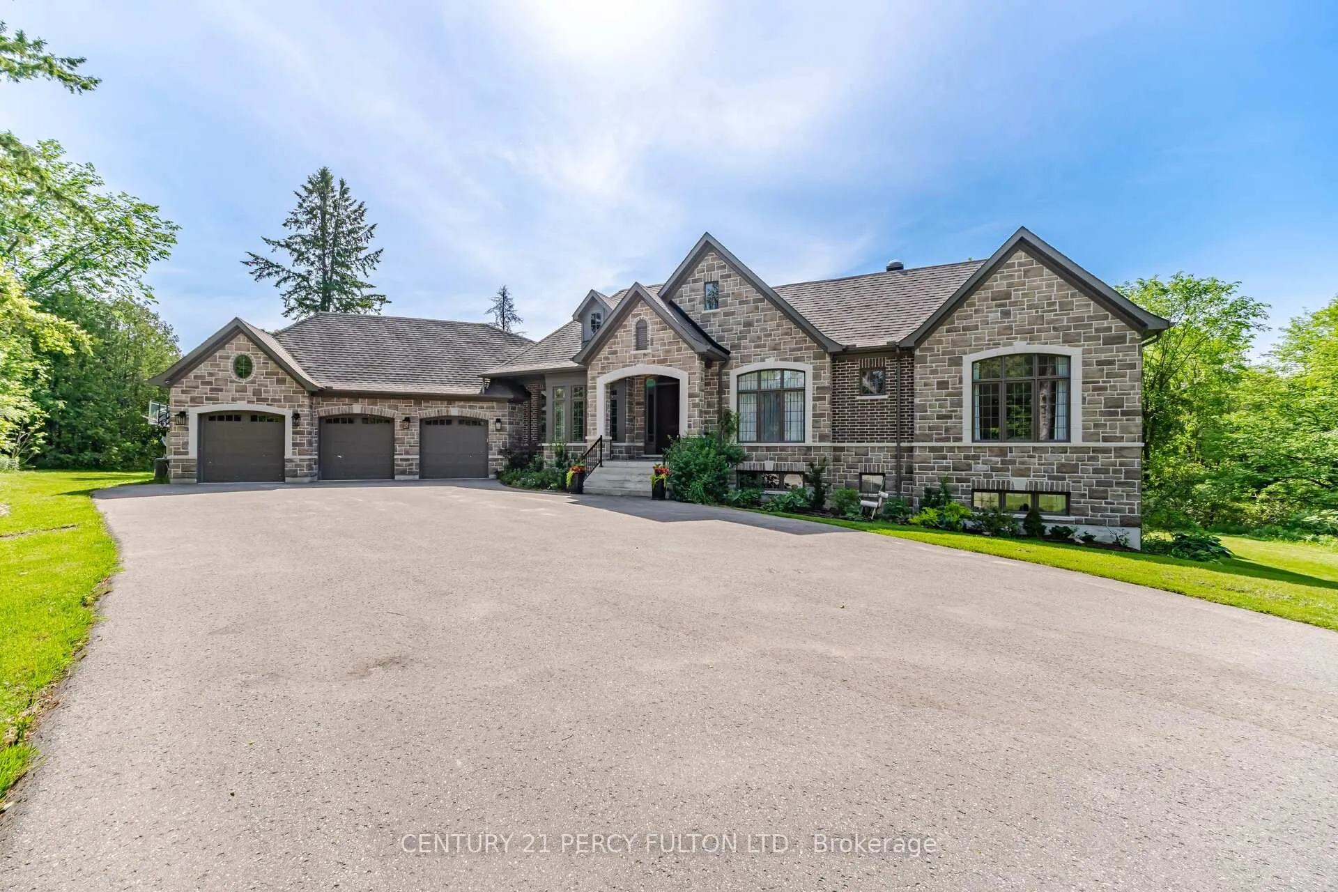 Photo 2 of 3905 Sideline 14, Pickering, Rural Pickering — HOMEH