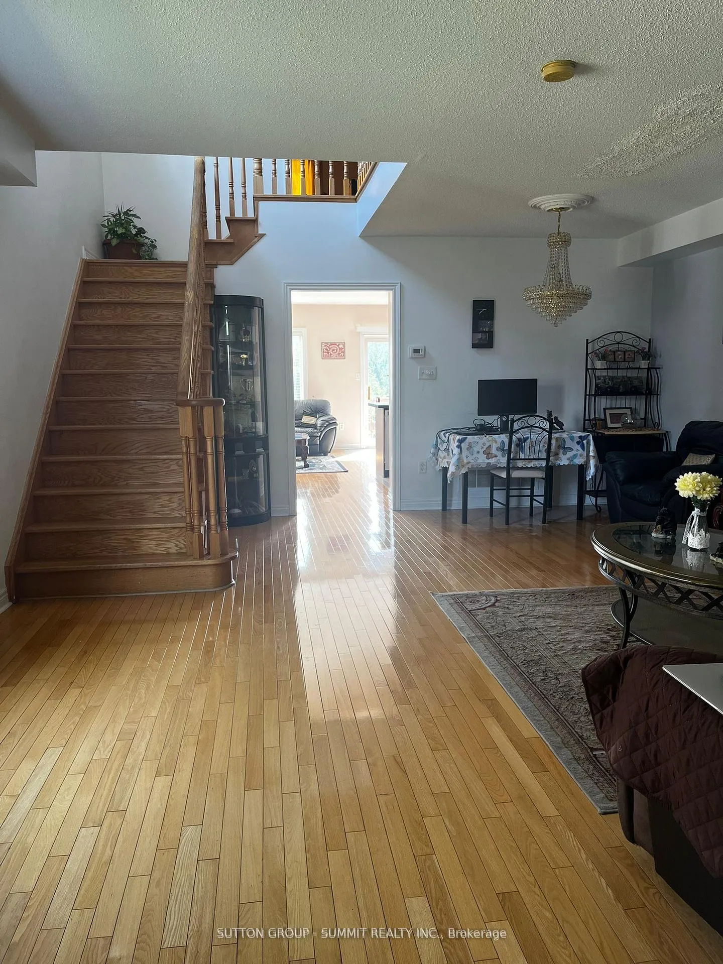 Photo 4 of 6606 Harmony Hill, Mississauga, Meadowvale Village — HOMEH
