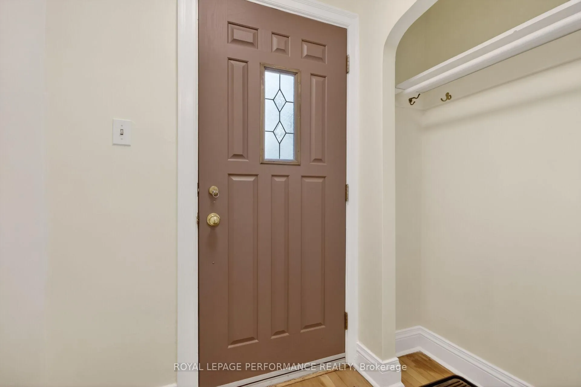 Photo 4 of 18 Harvard Avenue, Ottawa, Old Ottawa South — HOMEH