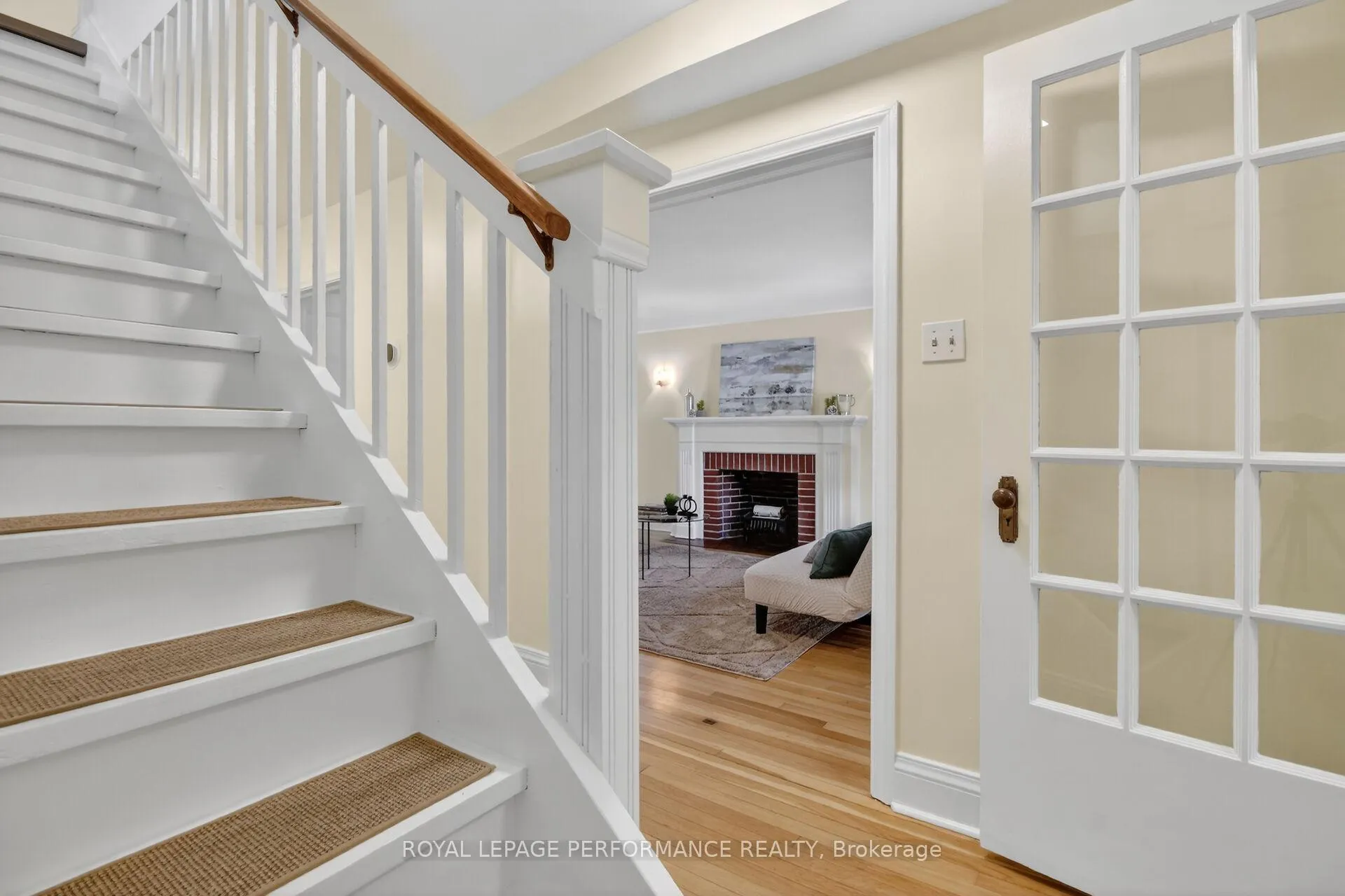 Photo 5 of 18 Harvard Avenue, Ottawa, Old Ottawa South — HOMEH