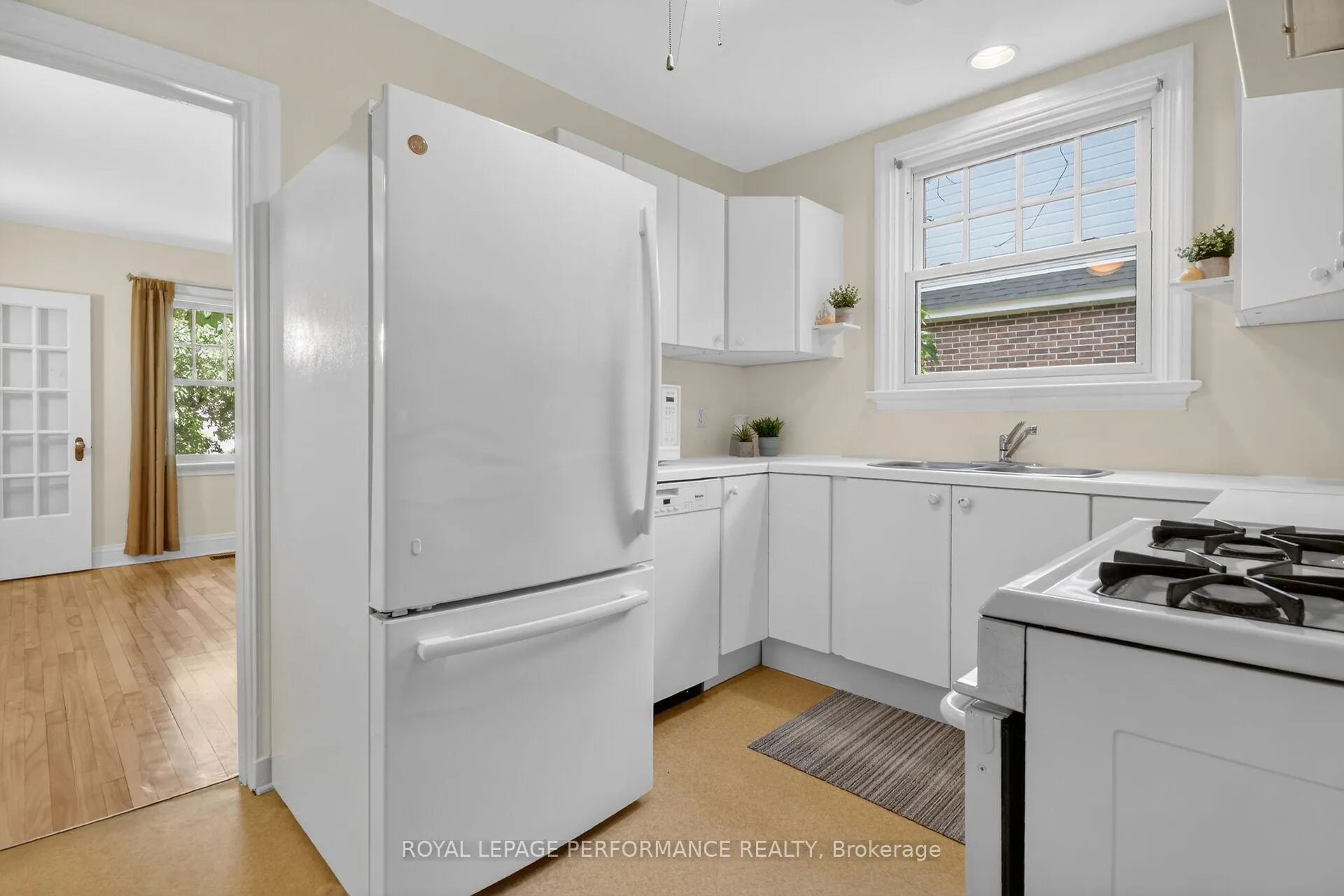 Photo 16 of 18 Harvard Avenue, Ottawa, Old Ottawa South — HOMEH