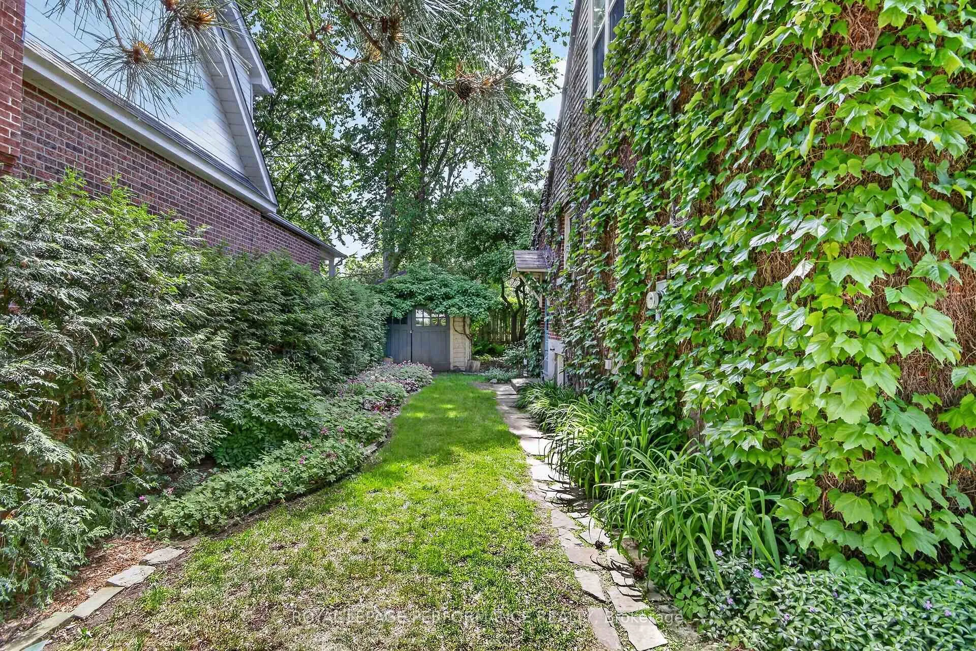 Photo 41 of 18 Harvard Avenue, Ottawa, Old Ottawa South — HOMEH
