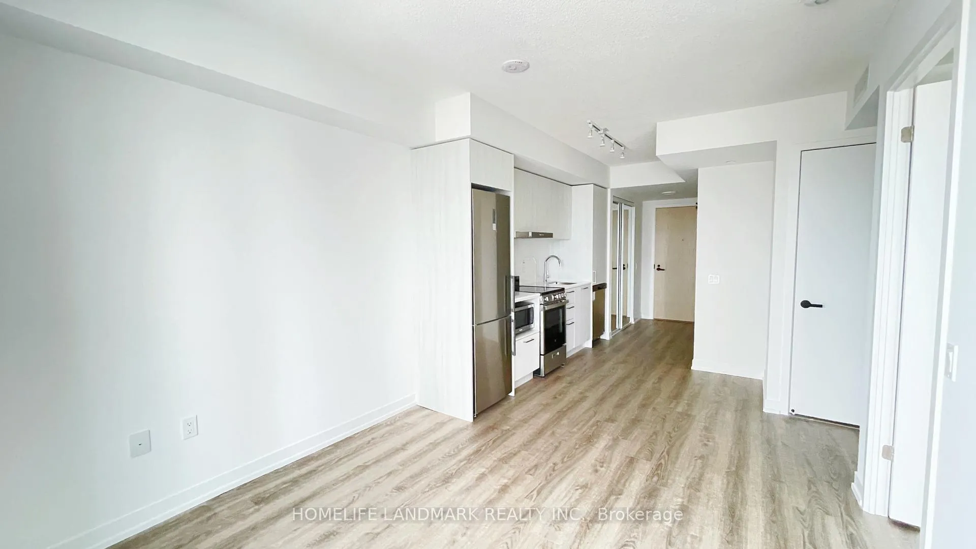 Photo 4 of Unit # 3301, 195 Commerce Street, Vaughan, Vaughan Corporate Centre — HOMEH