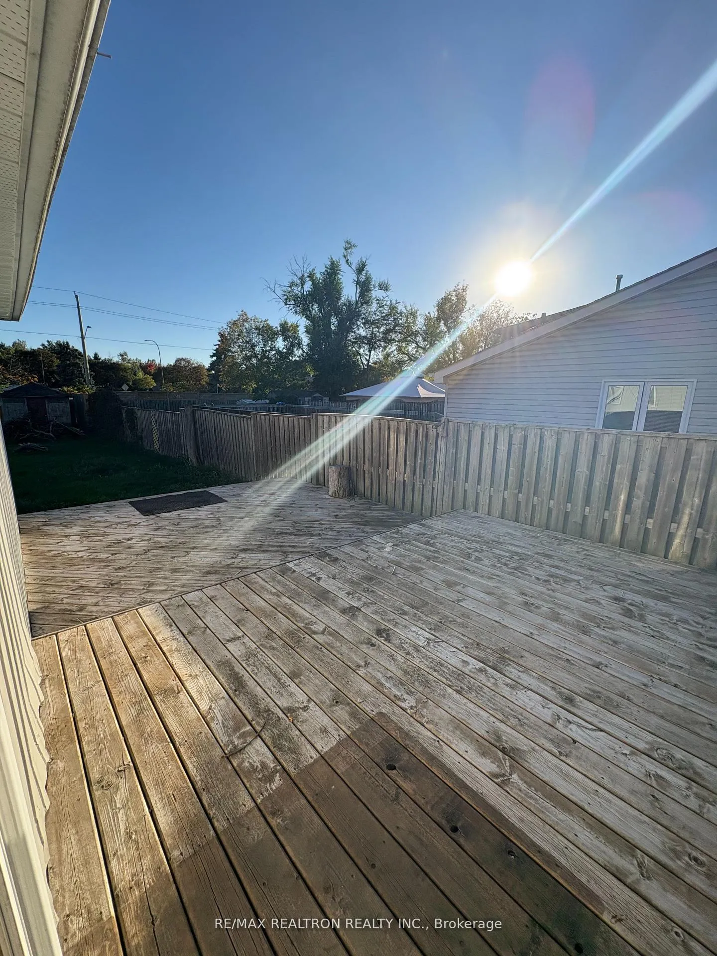 Photo 15 of 219 Southview Road, Barrie, South Shore — HOMEH