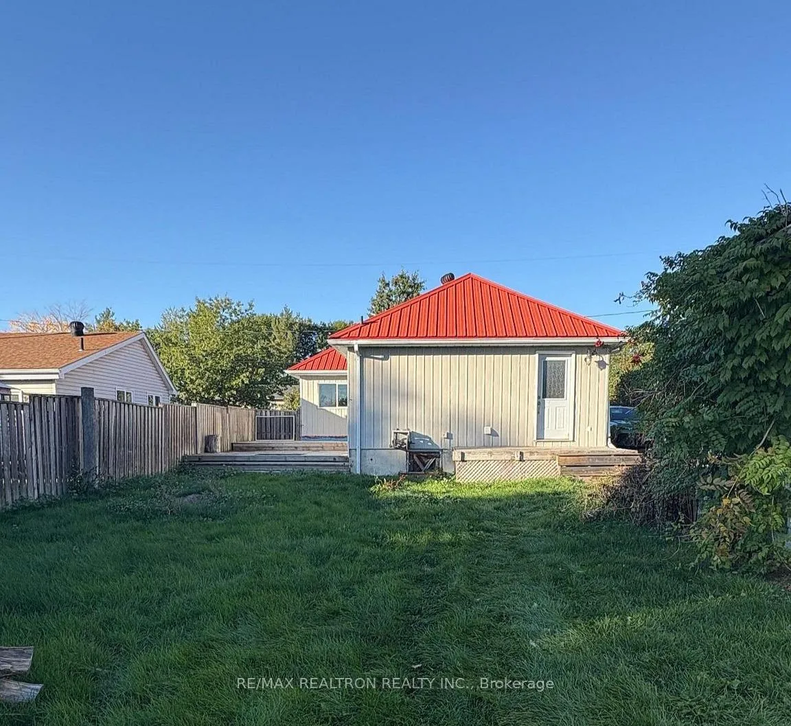 Photo 21 of 219 Southview Road, Barrie, South Shore — HOMEH