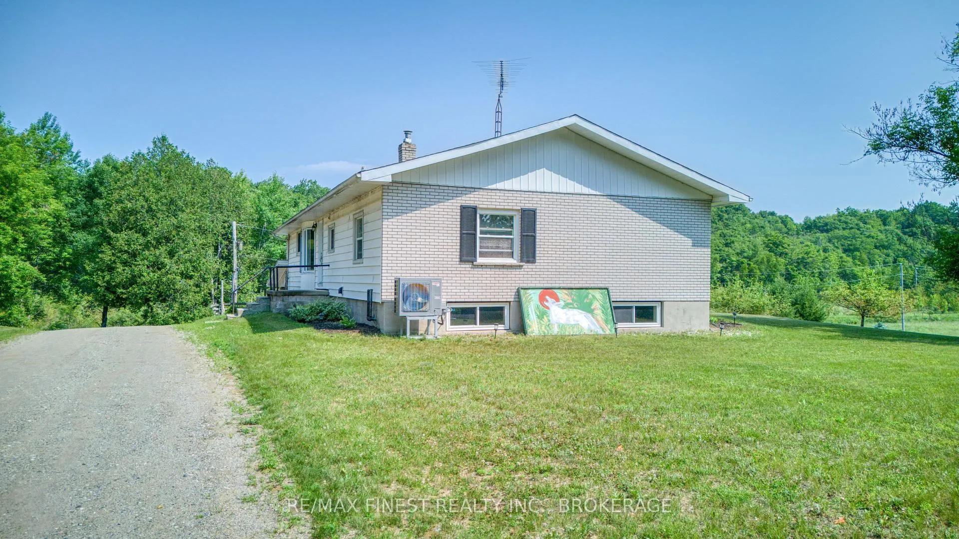 Photo 4 of 1286 Brock Road, Frontenac, Frontenac Centre — HOMEH
