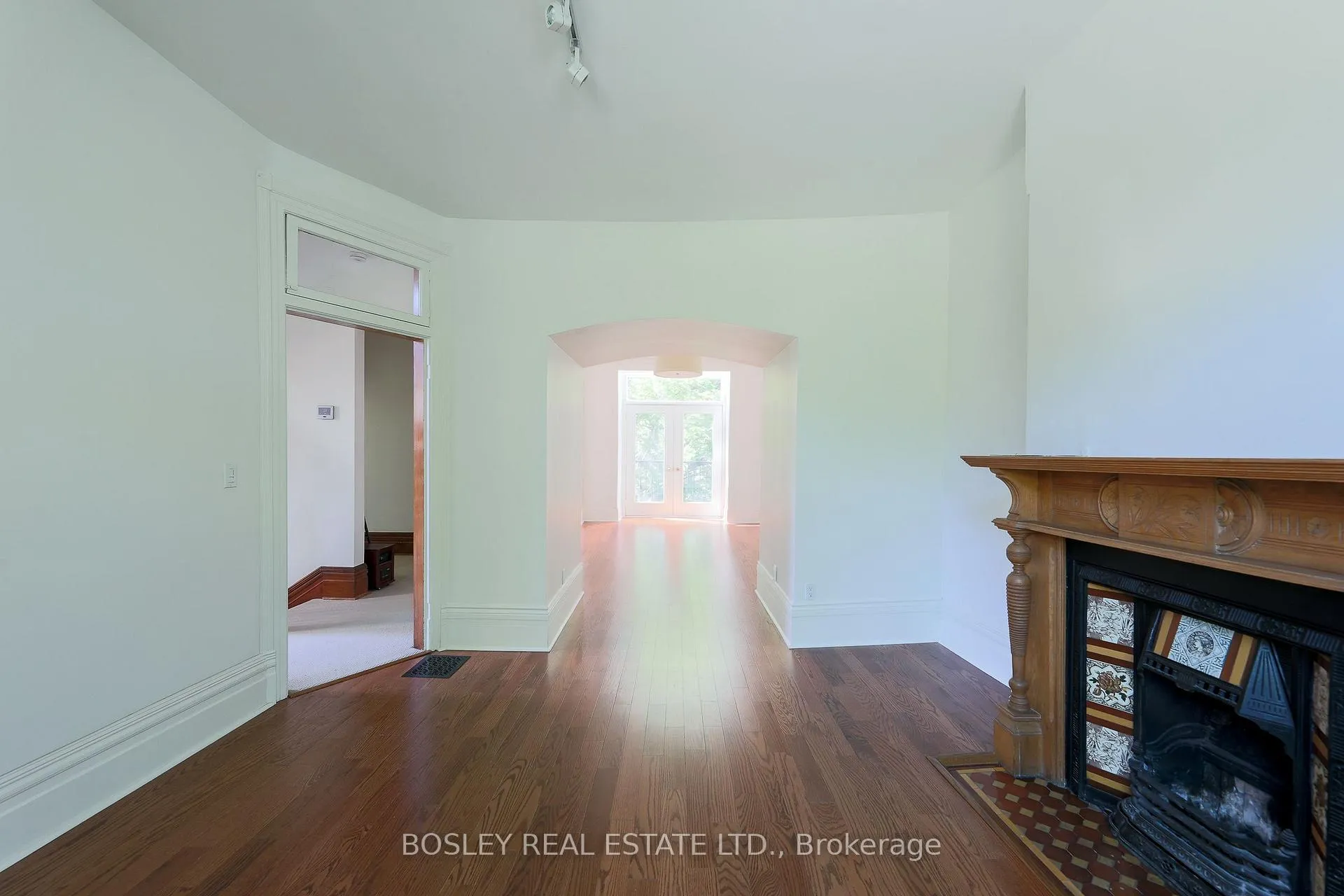 Photo 23 of Unit Upper, 12 Meredith Crescent, Toronto, Rosedale-Moore Park — HOMEH
