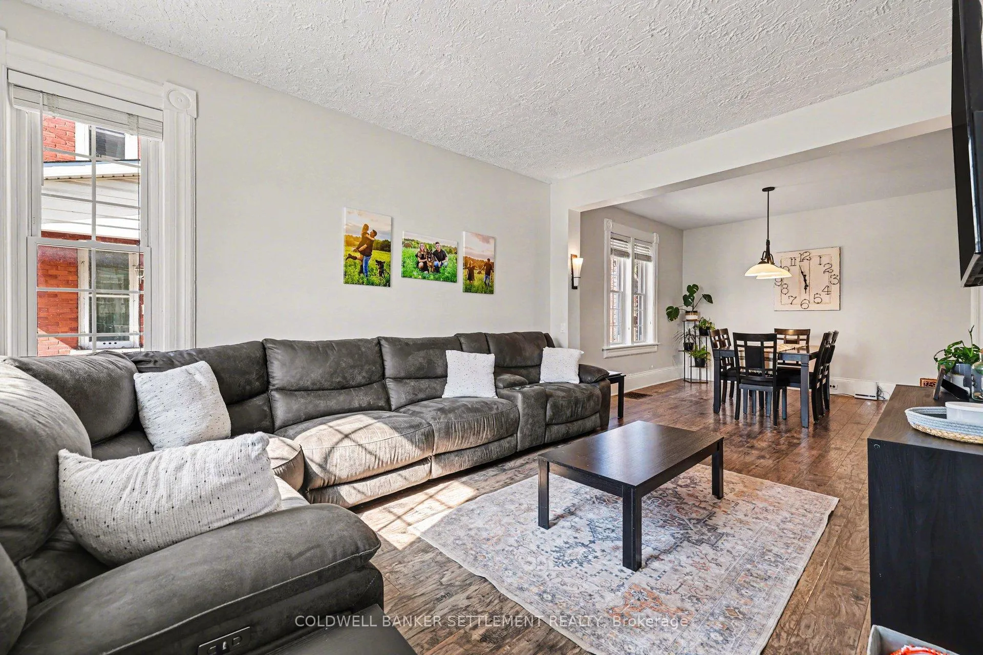 Photo 6 of 88 Russell Street E, Smiths Falls — HOMEH