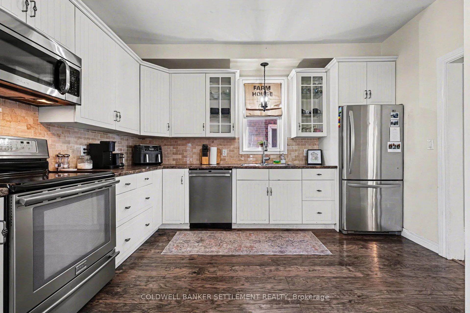 Photo 12 of 88 Russell Street E, Smiths Falls — HOMEH