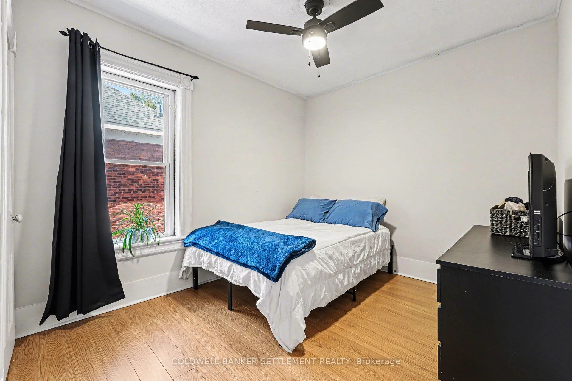 Photo 23 of 88 Russell Street E, Smiths Falls — HOMEH