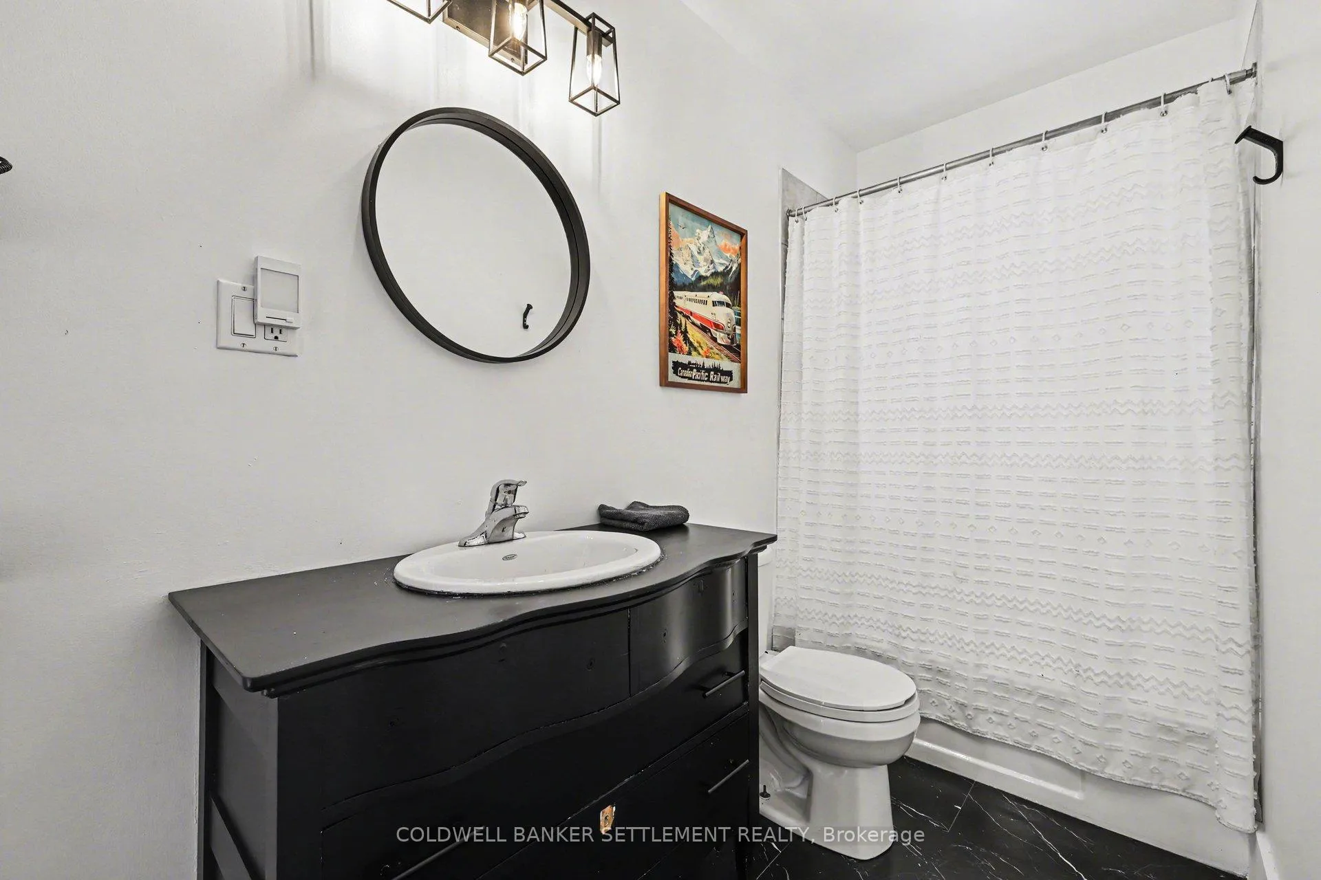 Photo 25 of 88 Russell Street E, Smiths Falls — HOMEH
