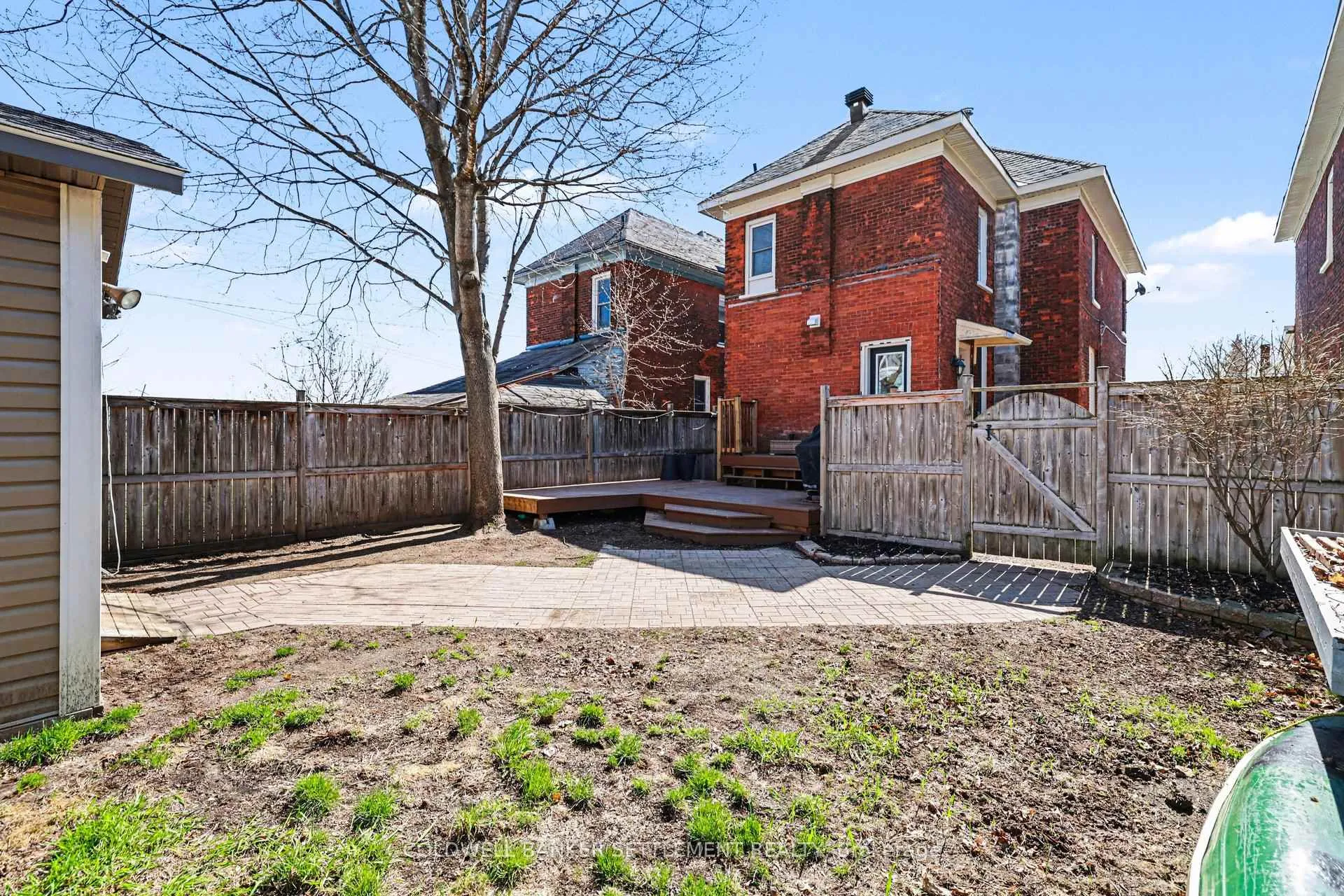 Photo 30 of 88 Russell Street E, Smiths Falls — HOMEH