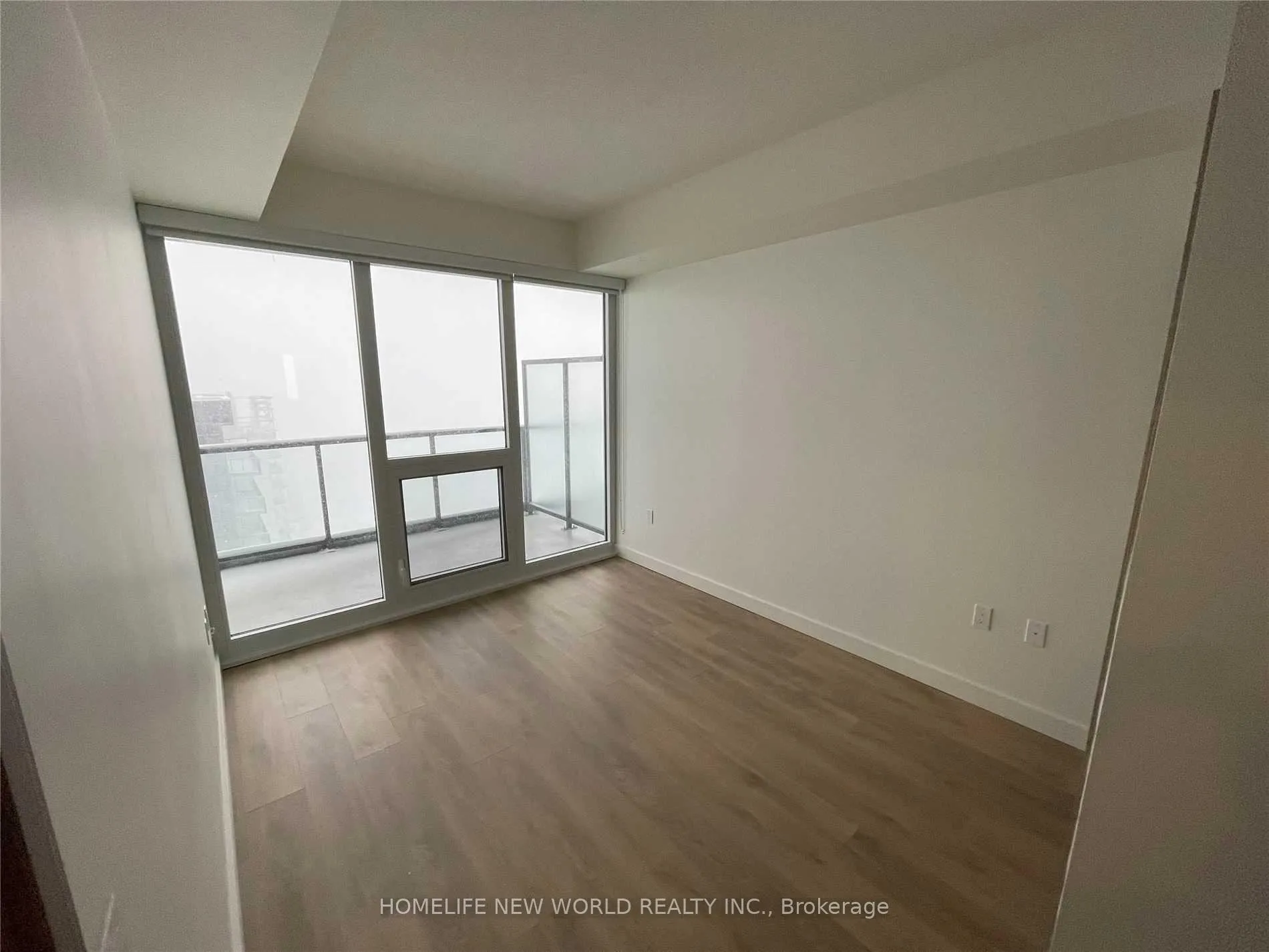 Photo 3 of Unit 4005, 95 Mcmahon Drive, North York, Bayview Village — HOMEH