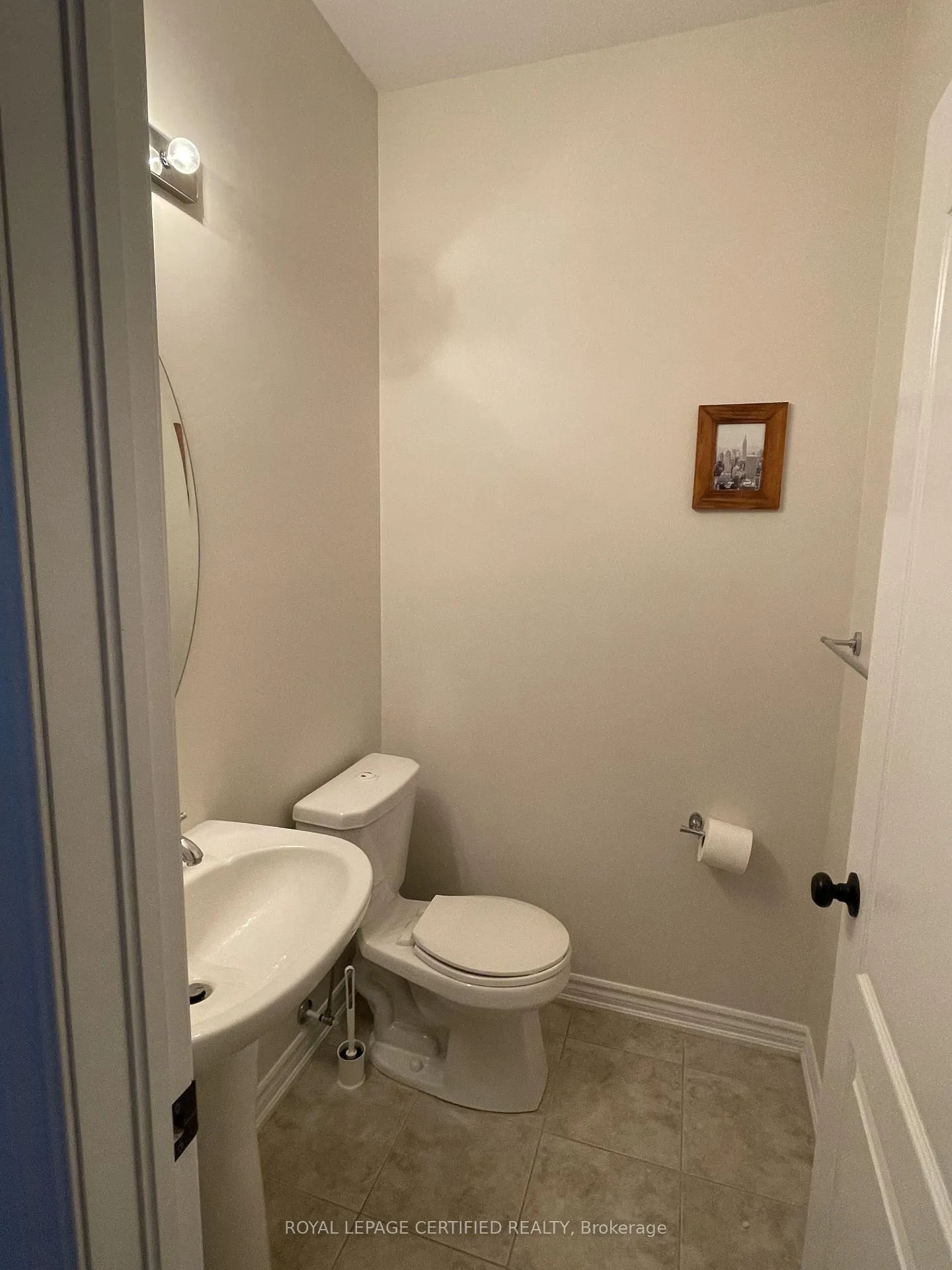 Photo 10 of 122 Kempenfelt Trail, Brampton, Northwest Brampton — HOMEH