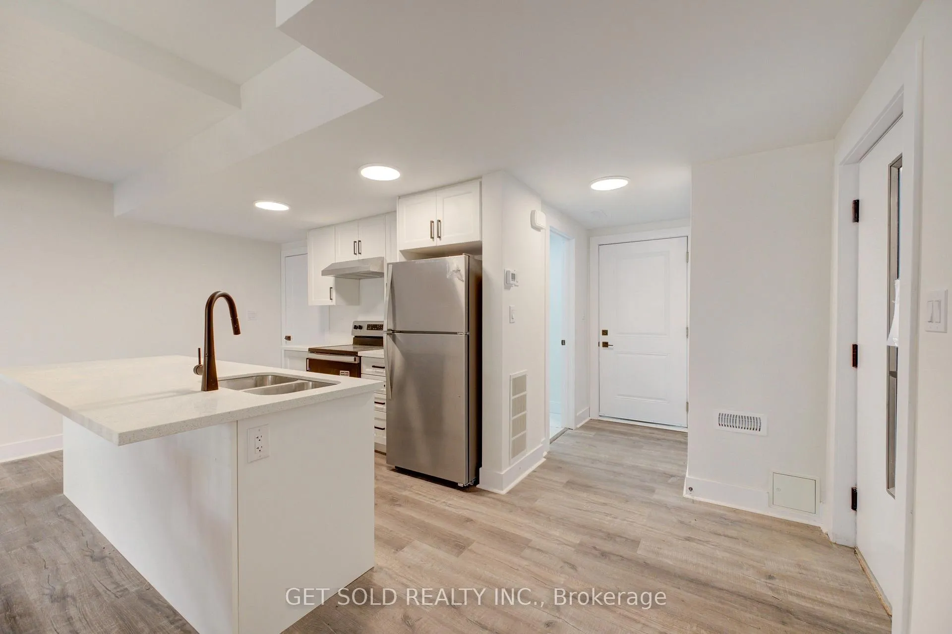 Photo 19 of Unit 3, 6701 Thorold Stone Road, Niagara Falls, Stamford — HOMEH