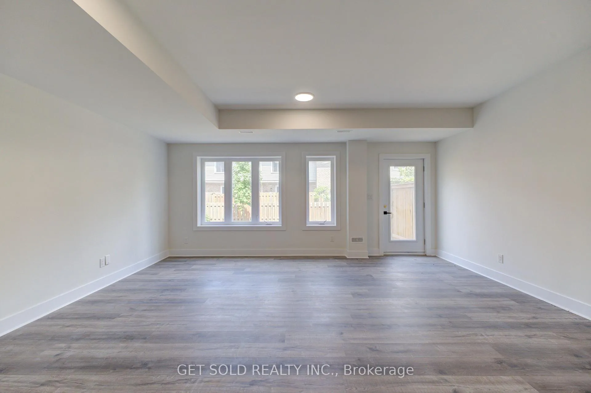 Photo 34 of Unit 3, 6701 Thorold Stone Road, Niagara Falls, Stamford — HOMEH