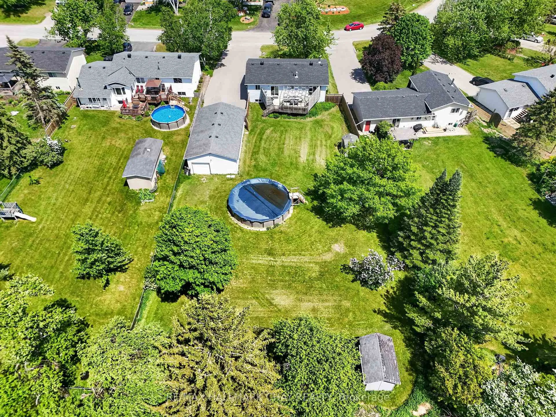 Photo 5 of 2652 Lawrence Avenue, Innisfil, Stroud — HOMEH