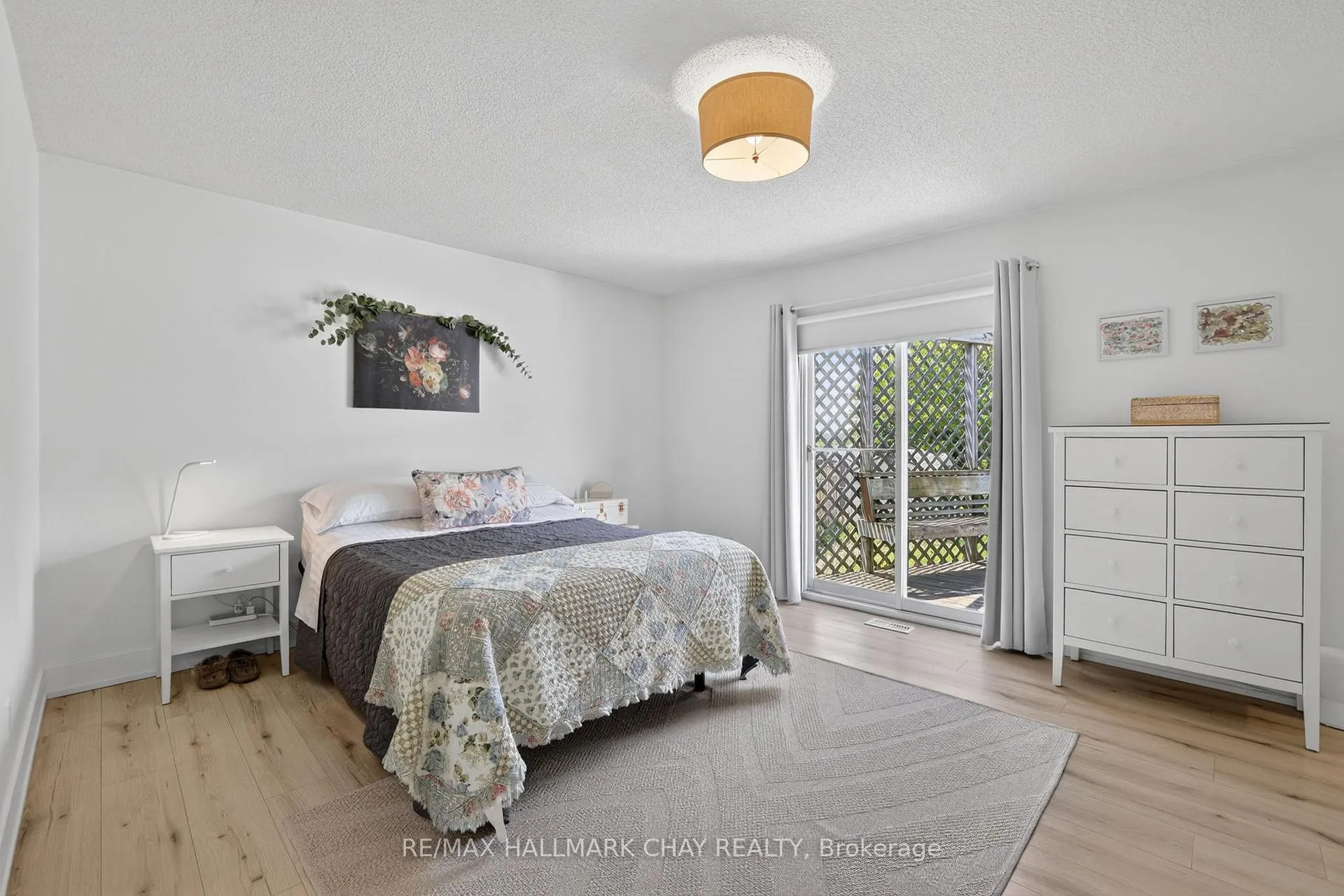Photo 12 of 2652 Lawrence Avenue, Innisfil, Stroud — HOMEH