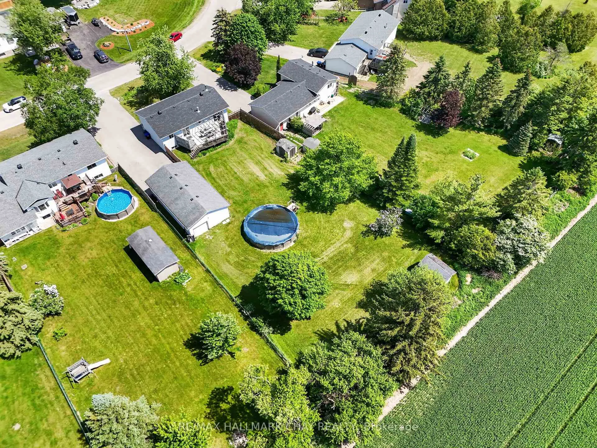 Photo 41 of 2652 Lawrence Avenue, Innisfil, Stroud — HOMEH