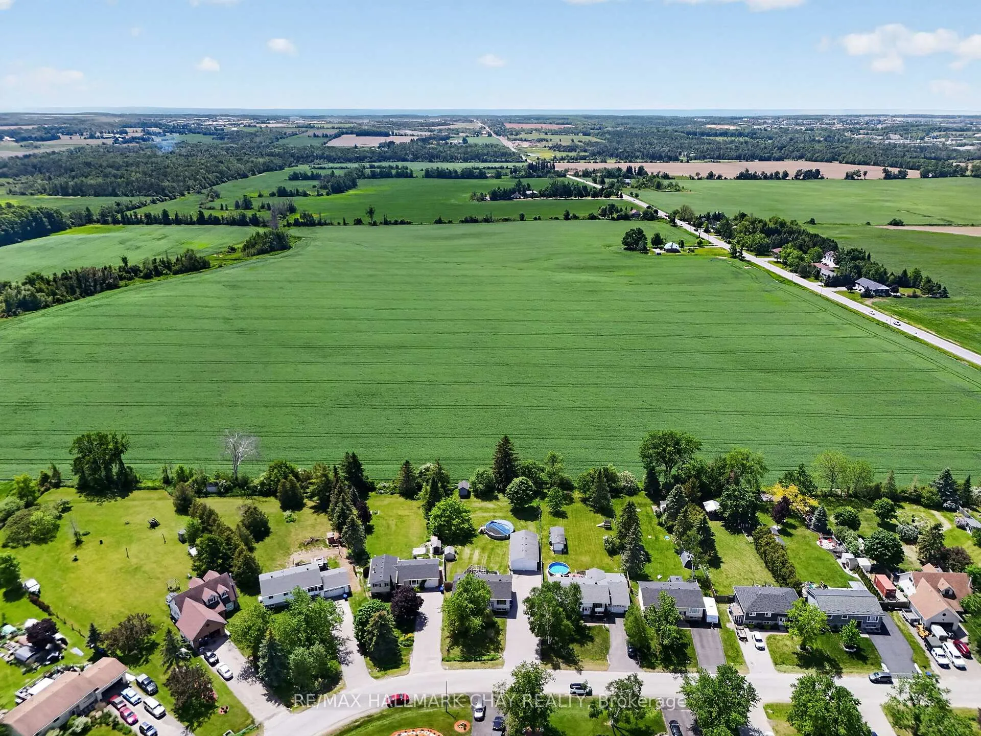 Photo 43 of 2652 Lawrence Avenue, Innisfil, Stroud — HOMEH