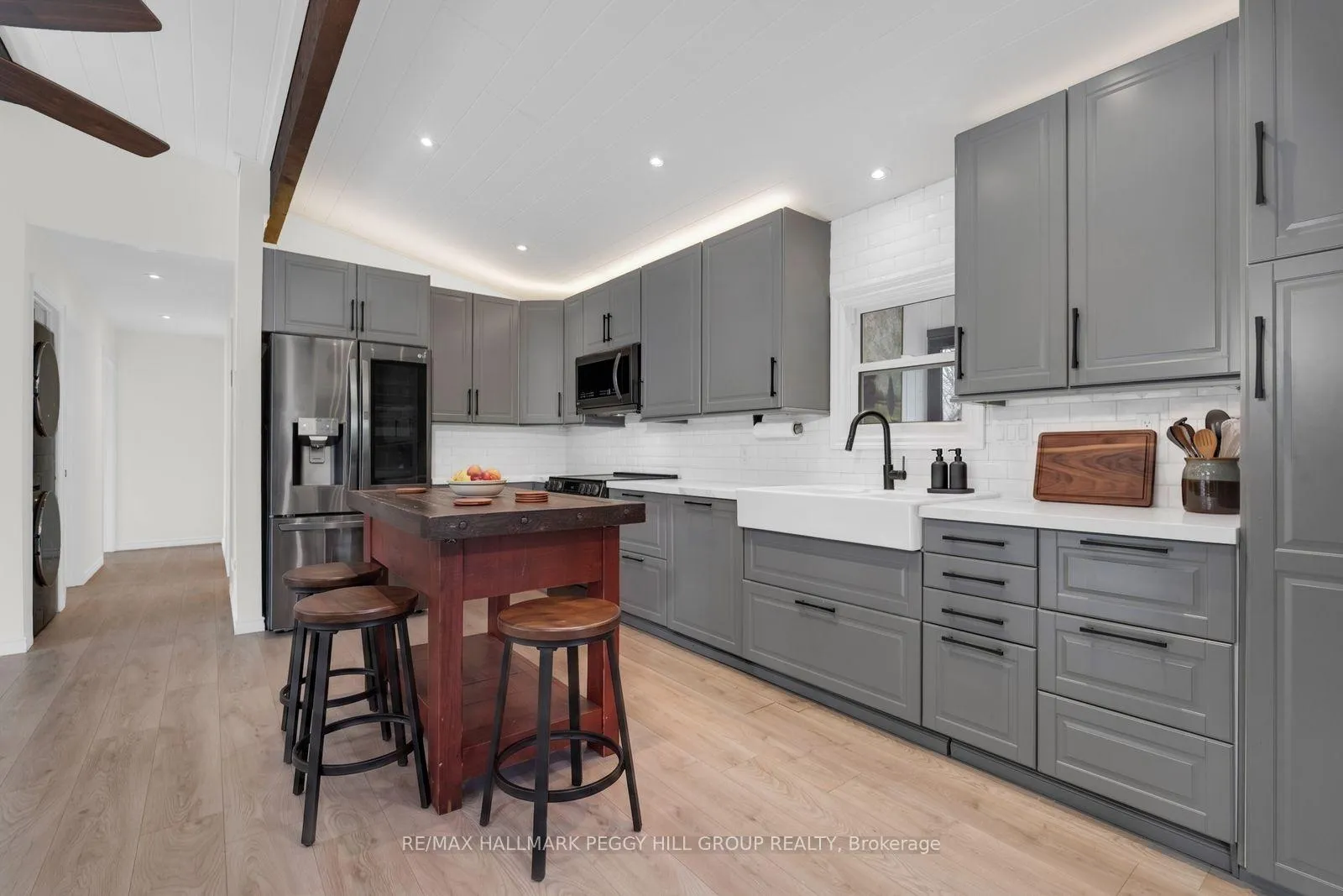 Photo 7 of 7672 Birch Drive, Ramara, Rural Ramara — HOMEH