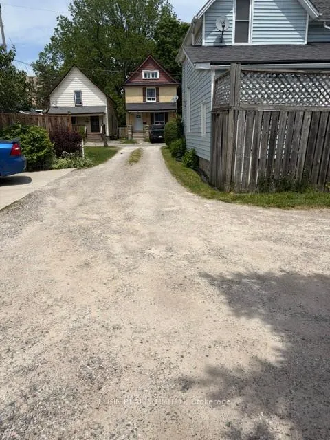 Photo 8 of 46 Elgin Street, St. Thomas — HOMEH