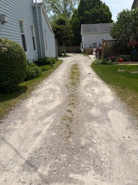 Photo 9 of 46 Elgin Street, St. Thomas — HOMEH