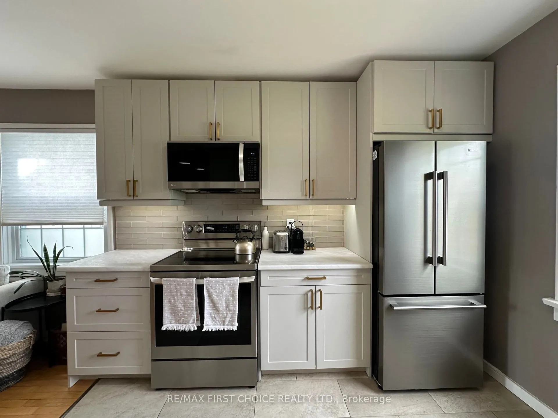 Photo 9 of 305 Mary Street E, Thunder Bay, Westfort — HOMEH