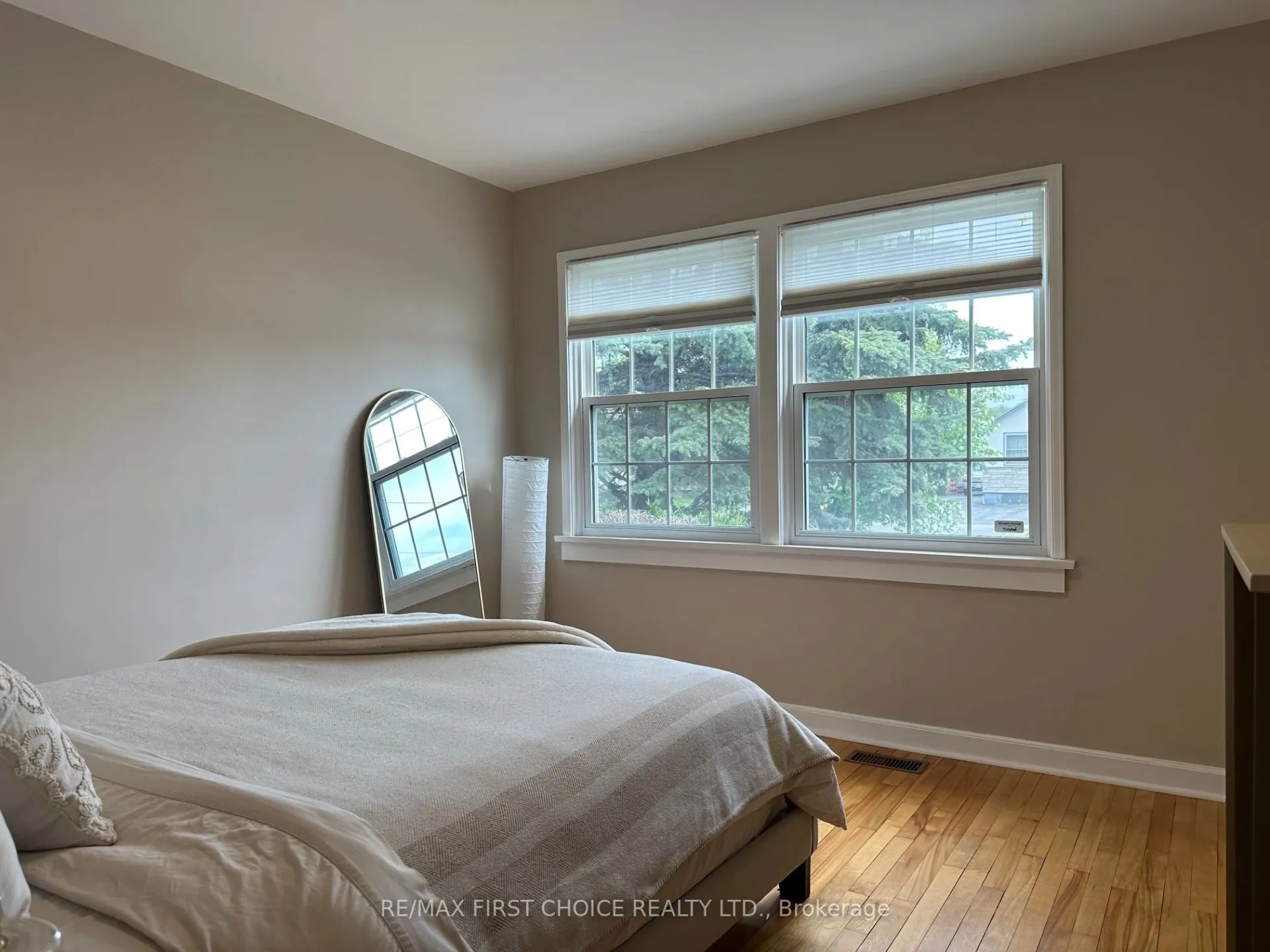 Photo 13 of 305 Mary Street E, Thunder Bay, Westfort — HOMEH