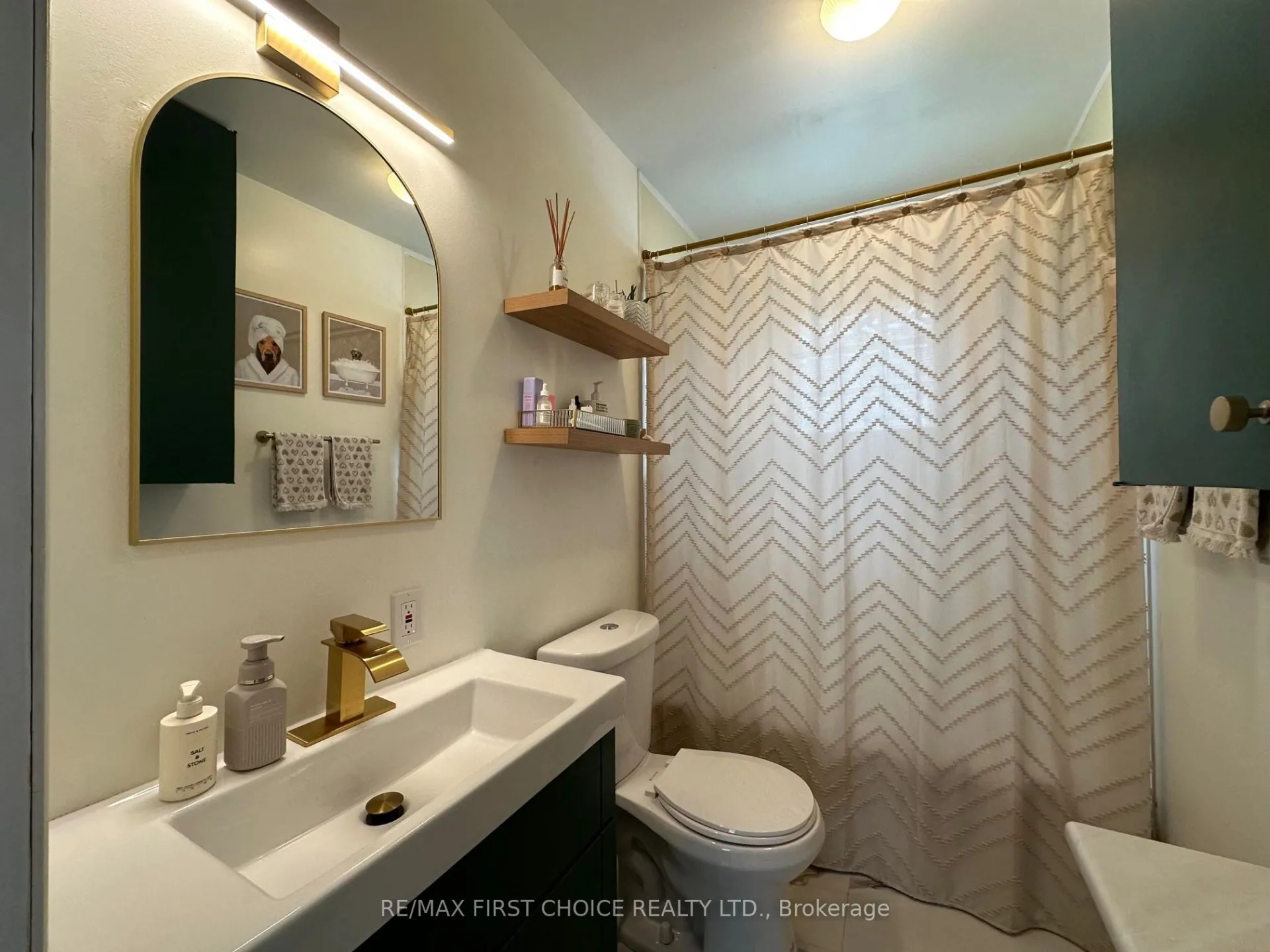 Photo 15 of 305 Mary Street E, Thunder Bay, Westfort — HOMEH