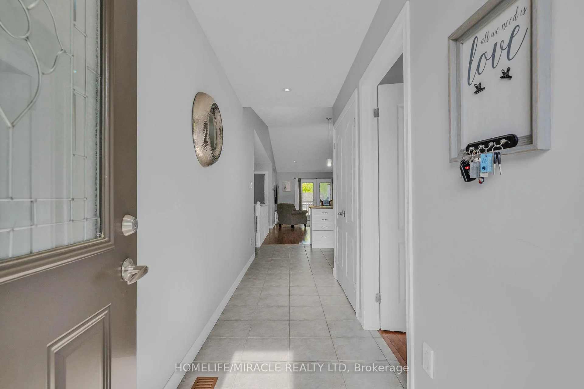Photo 4 of Unit 3, 560 Grey Street, Brantford, Echo Place — HOMEH
