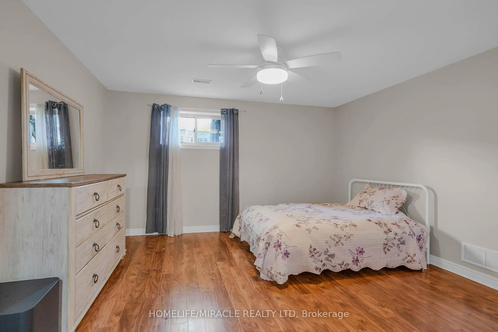 Photo 23 of Unit 3, 560 Grey Street, Brantford, Echo Place — HOMEH