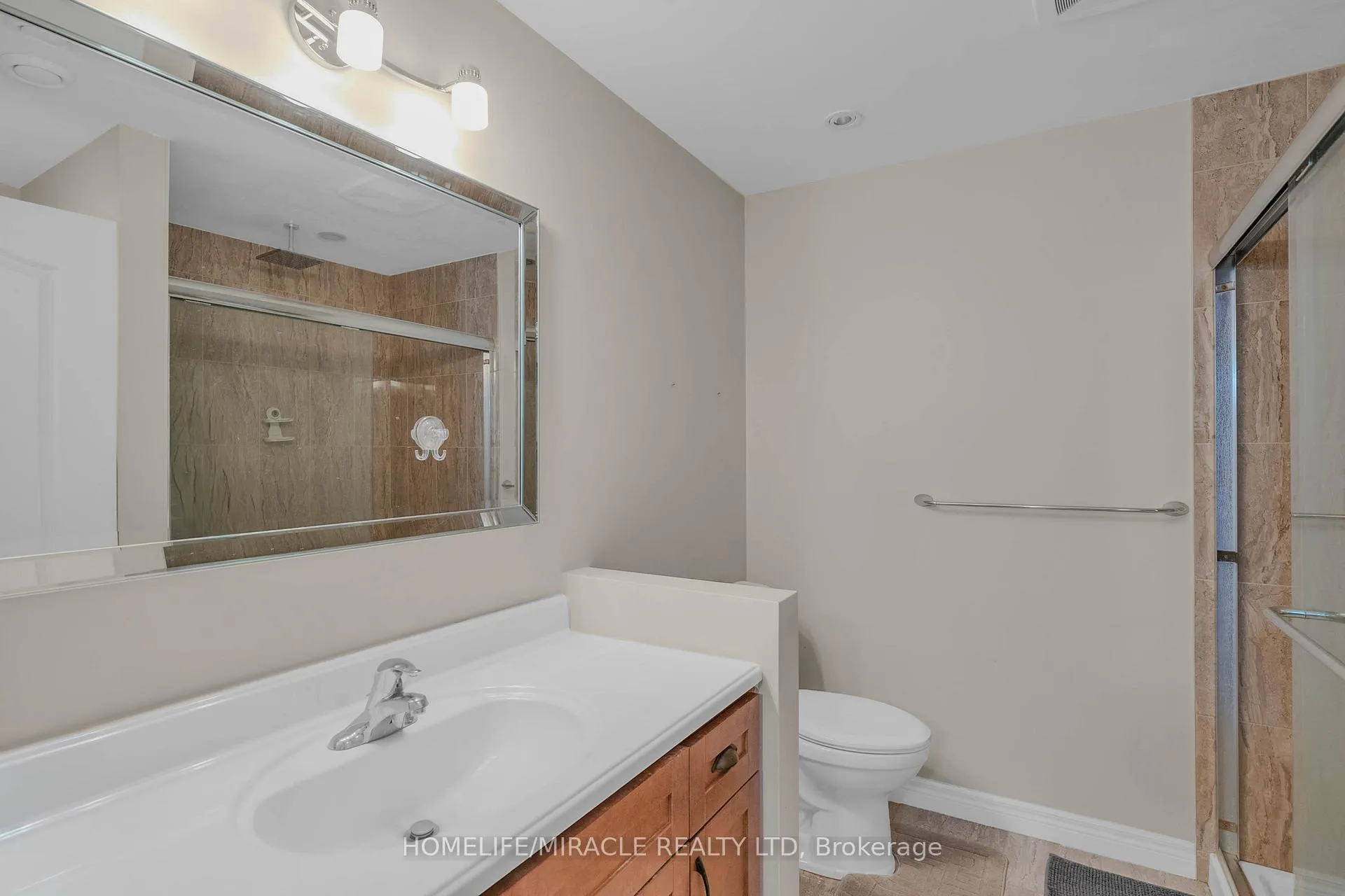 Photo 26 of Unit 3, 560 Grey Street, Brantford, Echo Place — HOMEH