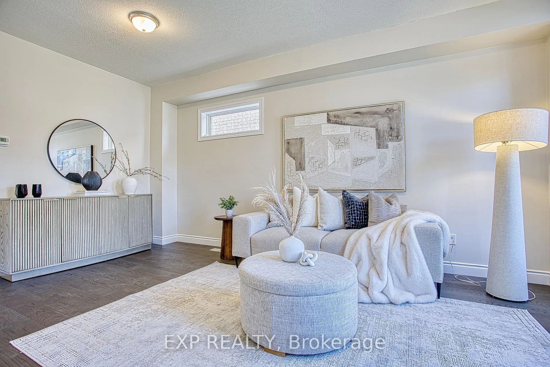 Photo 5 of 156 McKnight Avenue, Hamilton, Waterdown — HOMEH