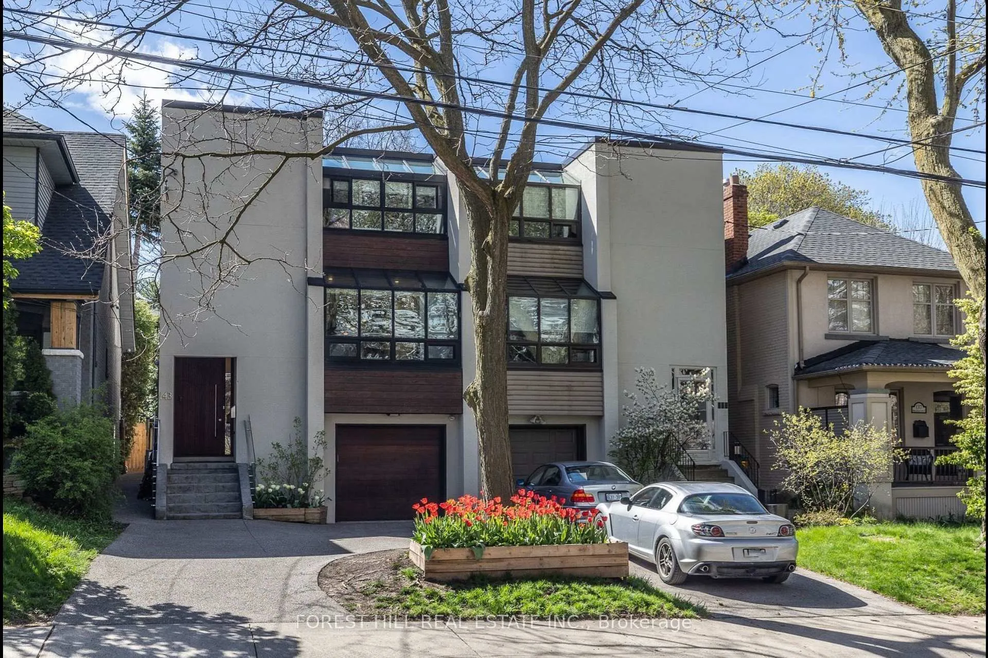 Front of 143 Hillsdale Avenue E
