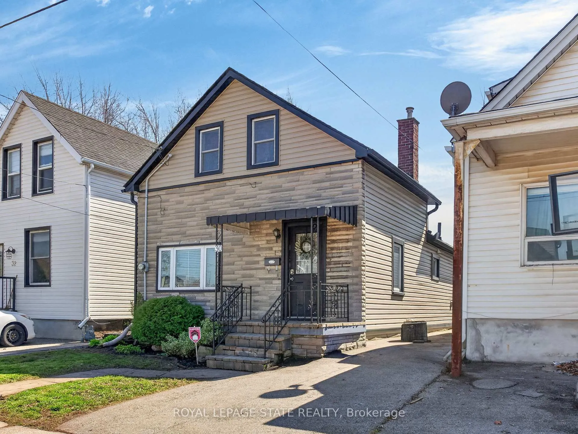 Photo 1 of 30 Cambridge Avenue, Hamilton, Crown Point — HOMEH