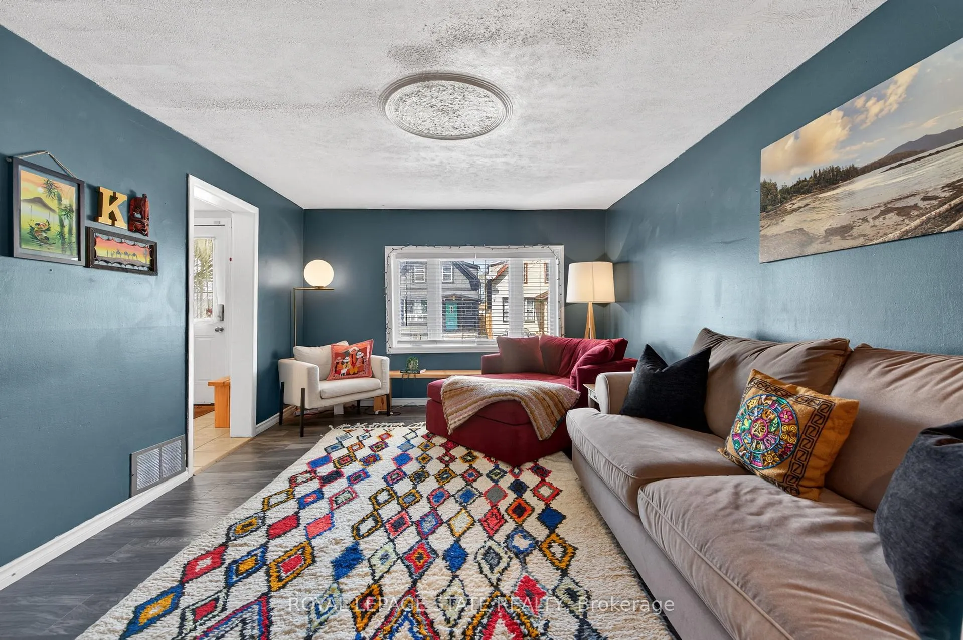 Photo 5 of 30 Cambridge Avenue, Hamilton, Crown Point — HOMEH