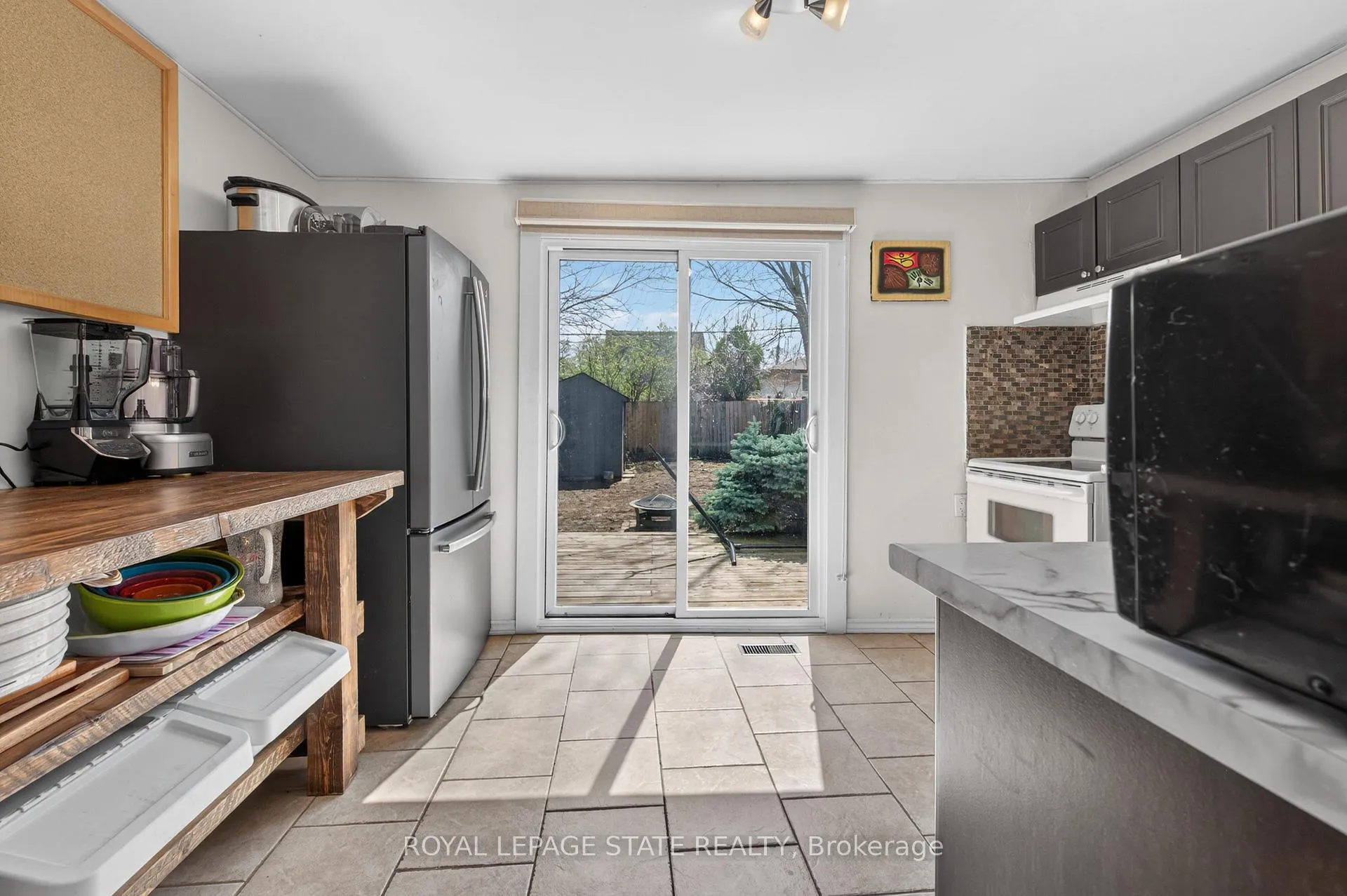 Photo 9 of 30 Cambridge Avenue, Hamilton, Crown Point — HOMEH