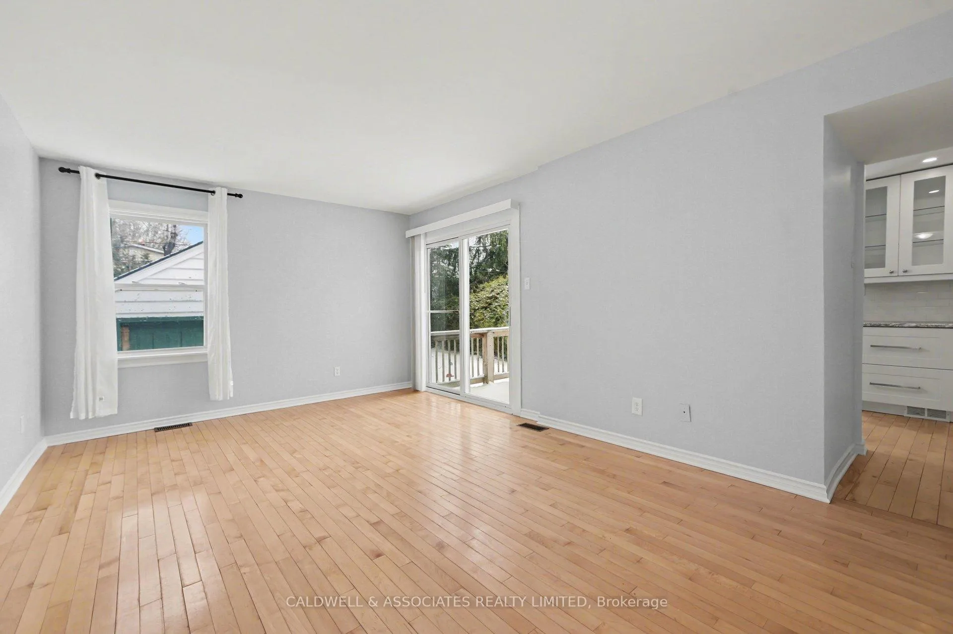 Photo 15 of 5 Arundel Avenue, Ottawa, Manor Park — HOMEH