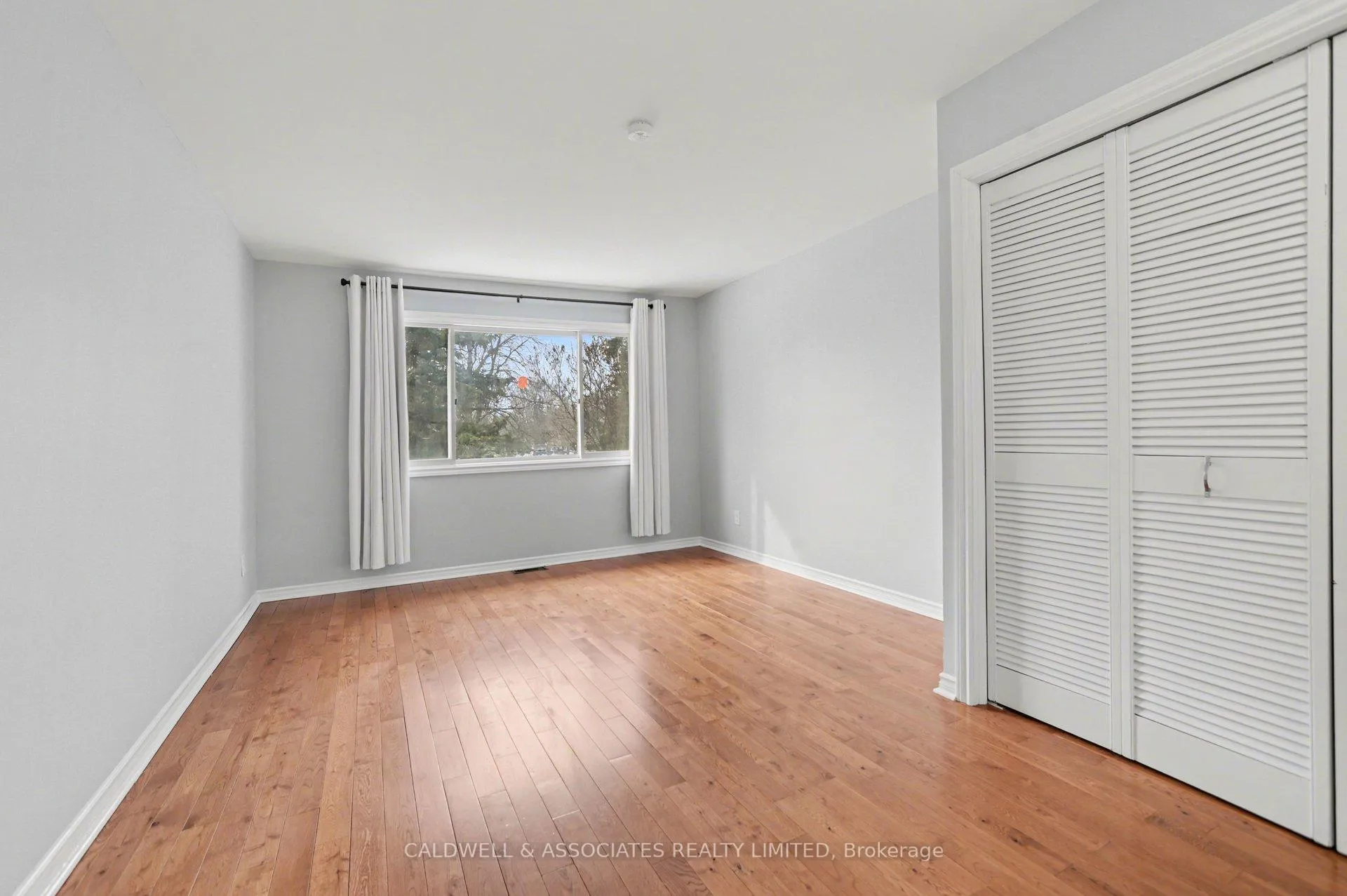 Photo 23 of 5 Arundel Avenue, Ottawa, Manor Park — HOMEH