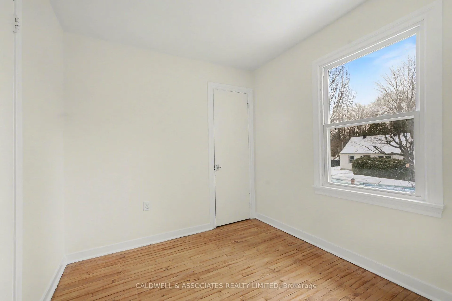 Photo 26 of 5 Arundel Avenue, Ottawa, Manor Park — HOMEH